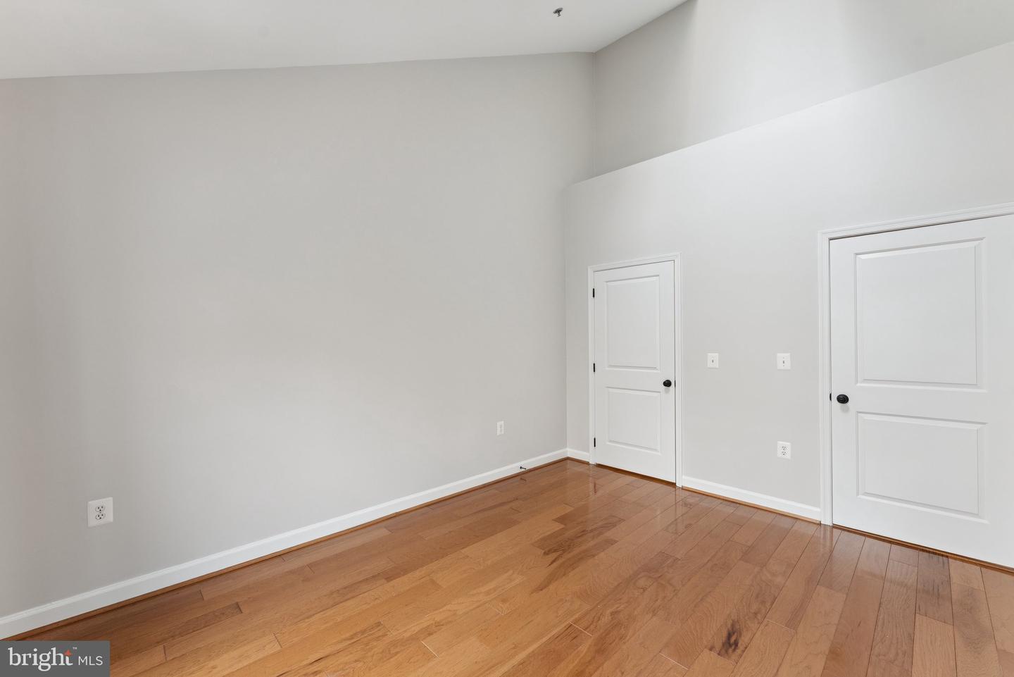 2330 14TH ST N #408, ARLINGTON, Virginia 22201, 3 Bedrooms Bedrooms, ,2 BathroomsBathrooms,Residential,For sale,2330 14TH ST N #408,VAAR2058282 MLS # VAAR2058282