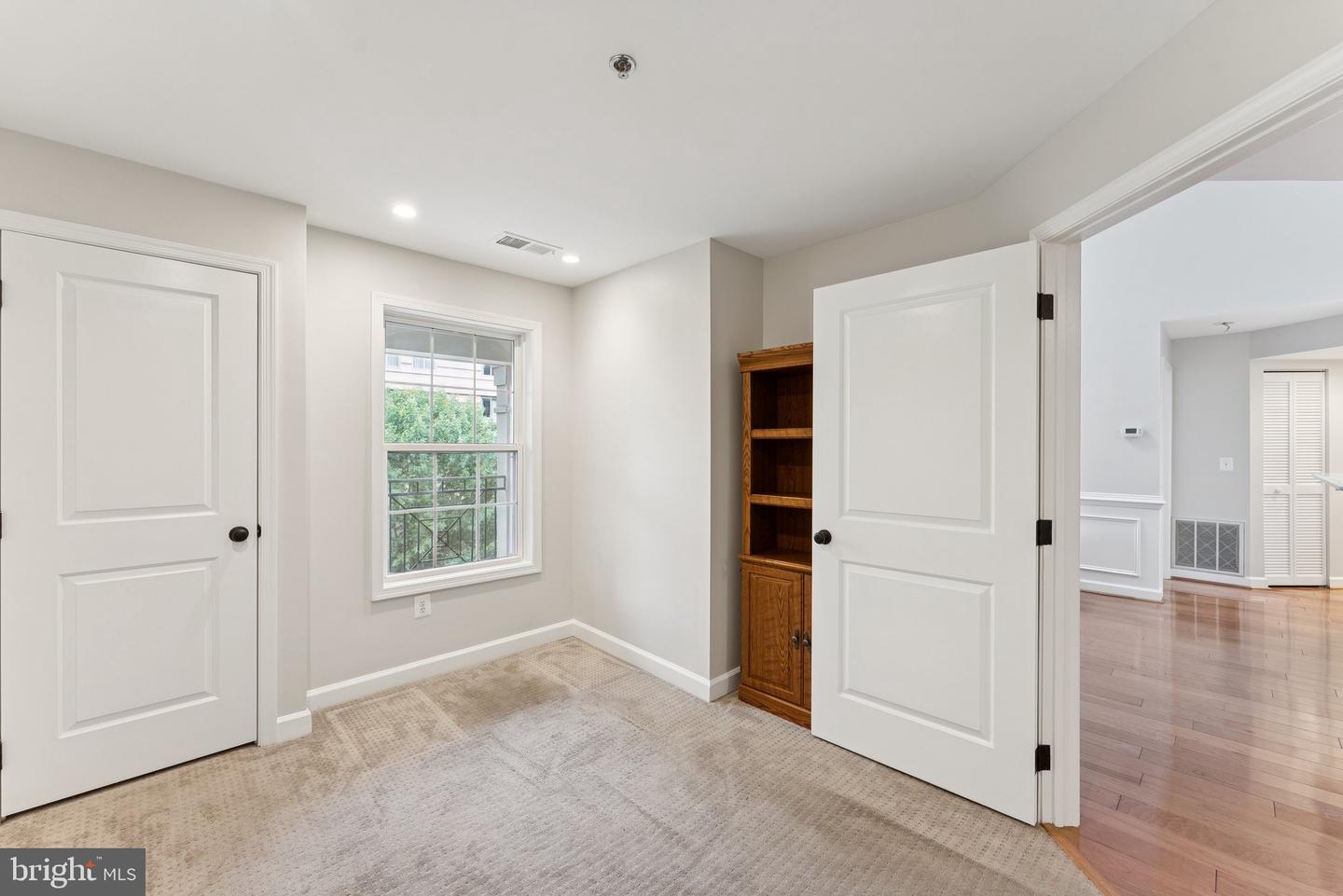 2330 14TH ST N #408, ARLINGTON, Virginia 22201, 3 Bedrooms Bedrooms, ,2 BathroomsBathrooms,Residential,For sale,2330 14TH ST N #408,VAAR2058282 MLS # VAAR2058282