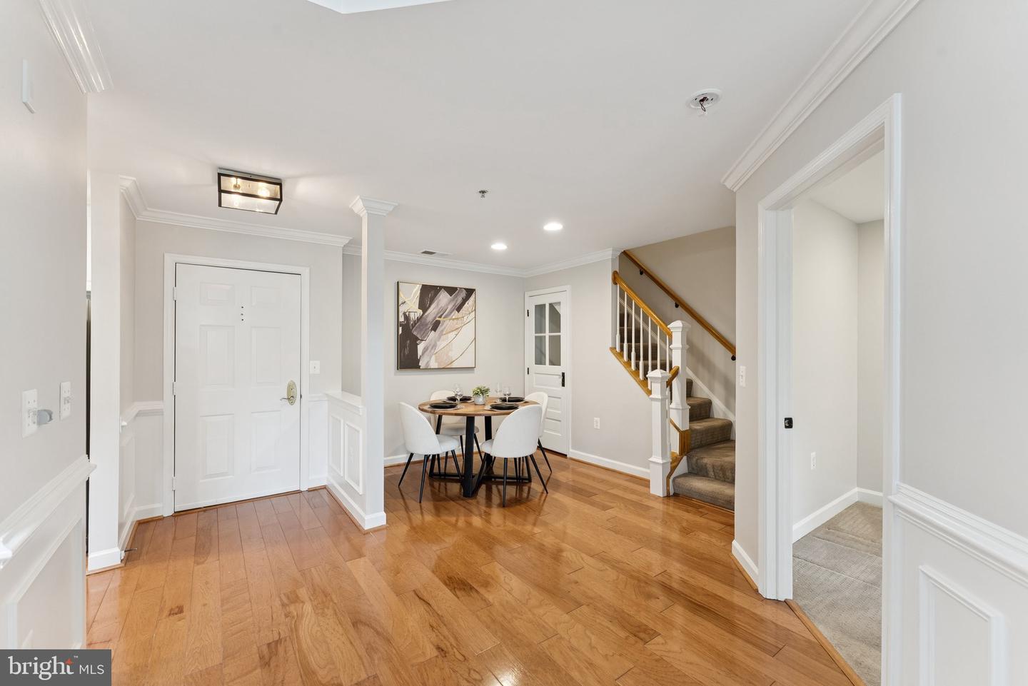 2330 14TH ST N #408, ARLINGTON, Virginia 22201, 3 Bedrooms Bedrooms, ,2 BathroomsBathrooms,Residential,For sale,2330 14TH ST N #408,VAAR2058282 MLS # VAAR2058282