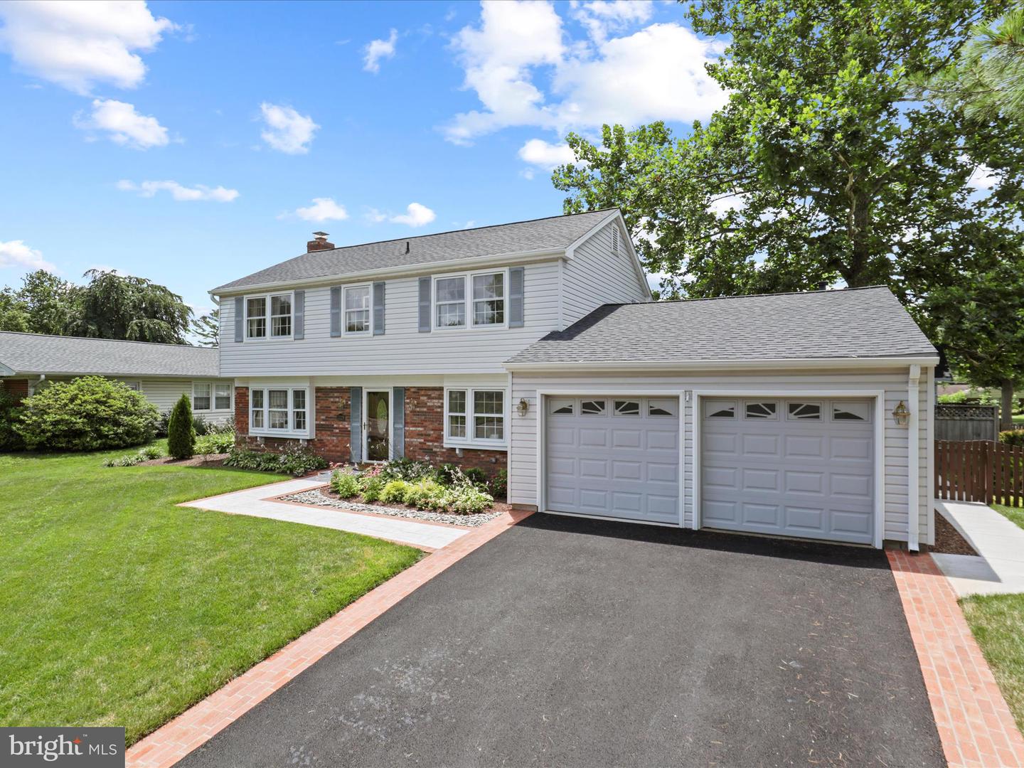 13129 PENNERVIEW LN, FAIRFAX, Virginia 22033, 4 Bedrooms Bedrooms, ,2 BathroomsBathrooms,Residential,For sale,13129 PENNERVIEW LN,VAFX2243716 MLS # VAFX2243716