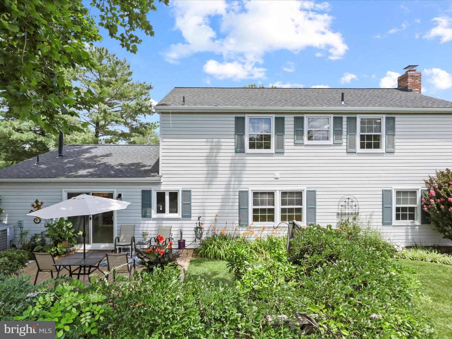 13129 PENNERVIEW LN, FAIRFAX, Virginia 22033, 4 Bedrooms Bedrooms, ,2 BathroomsBathrooms,Residential,For sale,13129 PENNERVIEW LN,VAFX2243716 MLS # VAFX2243716