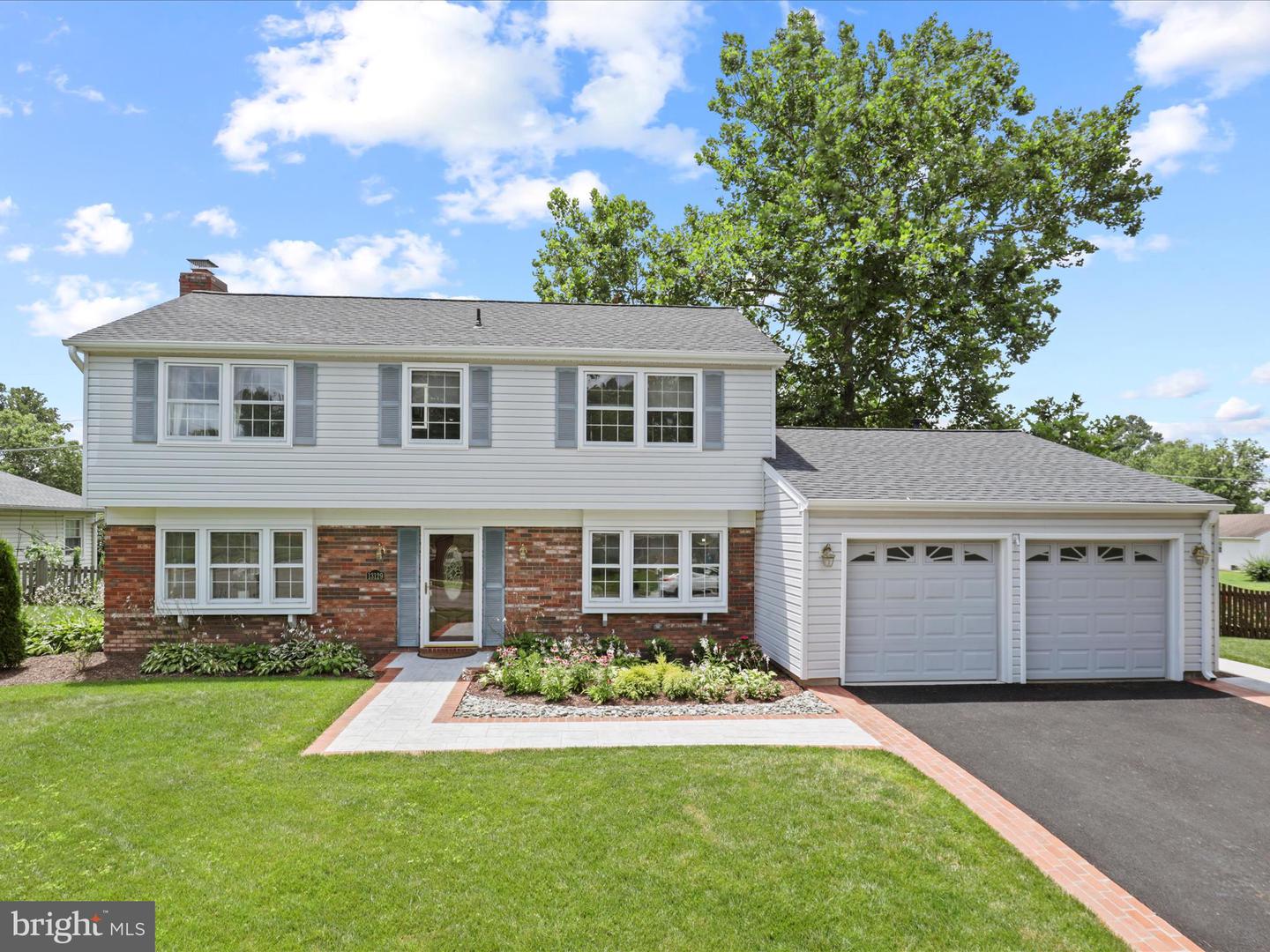 13129 PENNERVIEW LN, FAIRFAX, Virginia 22033, 4 Bedrooms Bedrooms, ,2 BathroomsBathrooms,Residential,For sale,13129 PENNERVIEW LN,VAFX2243716 MLS # VAFX2243716