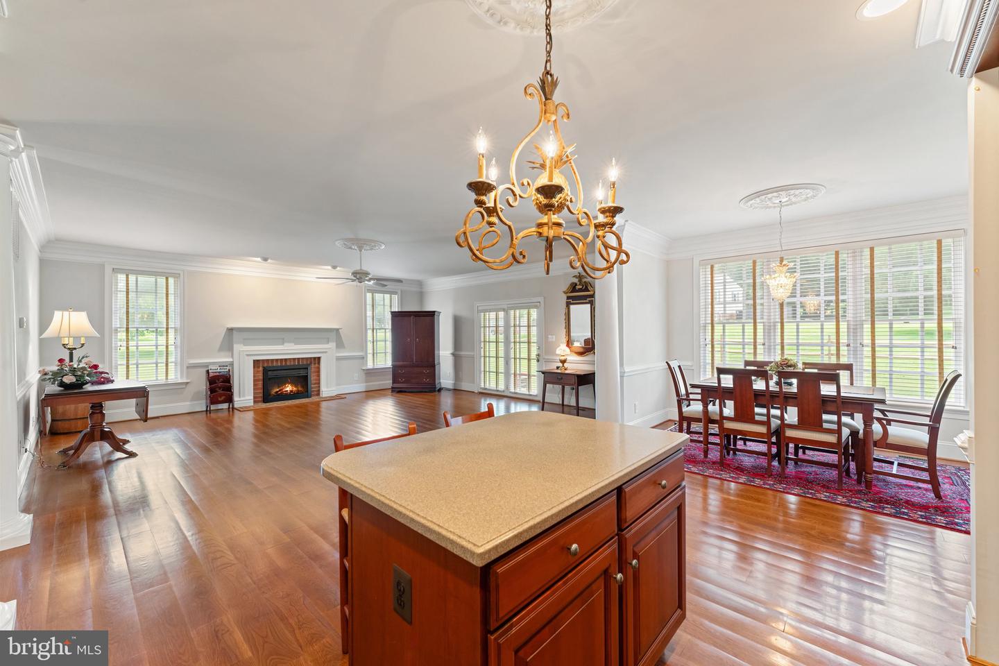 7054 LAKEVIEW DR, WARRENTON, Virginia 20187, 3 Bedrooms Bedrooms, ,2 BathroomsBathrooms,Residential,For sale,7054 LAKEVIEW DR,VAFQ2016824 MLS # VAFQ2016824