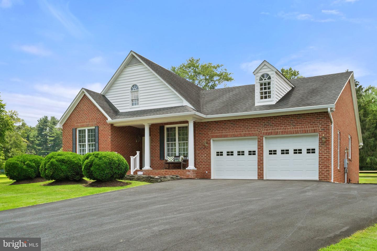 7054 LAKEVIEW DR, WARRENTON, Virginia 20187, 3 Bedrooms Bedrooms, ,2 BathroomsBathrooms,Residential,For sale,7054 LAKEVIEW DR,VAFQ2016824 MLS # VAFQ2016824