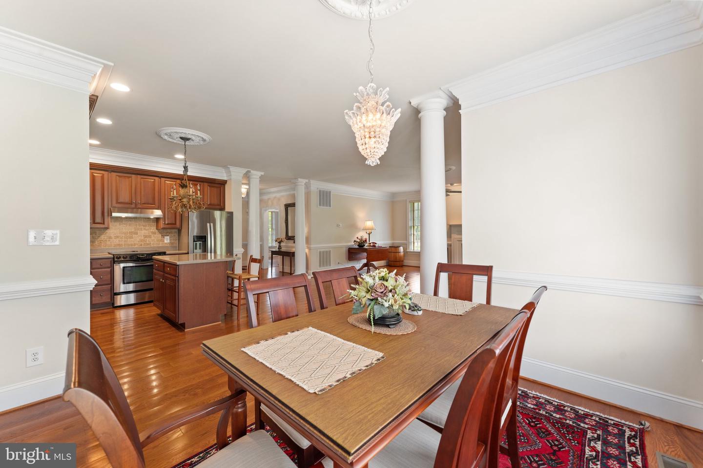 7054 LAKEVIEW DR, WARRENTON, Virginia 20187, 3 Bedrooms Bedrooms, ,2 BathroomsBathrooms,Residential,For sale,7054 LAKEVIEW DR,VAFQ2016824 MLS # VAFQ2016824