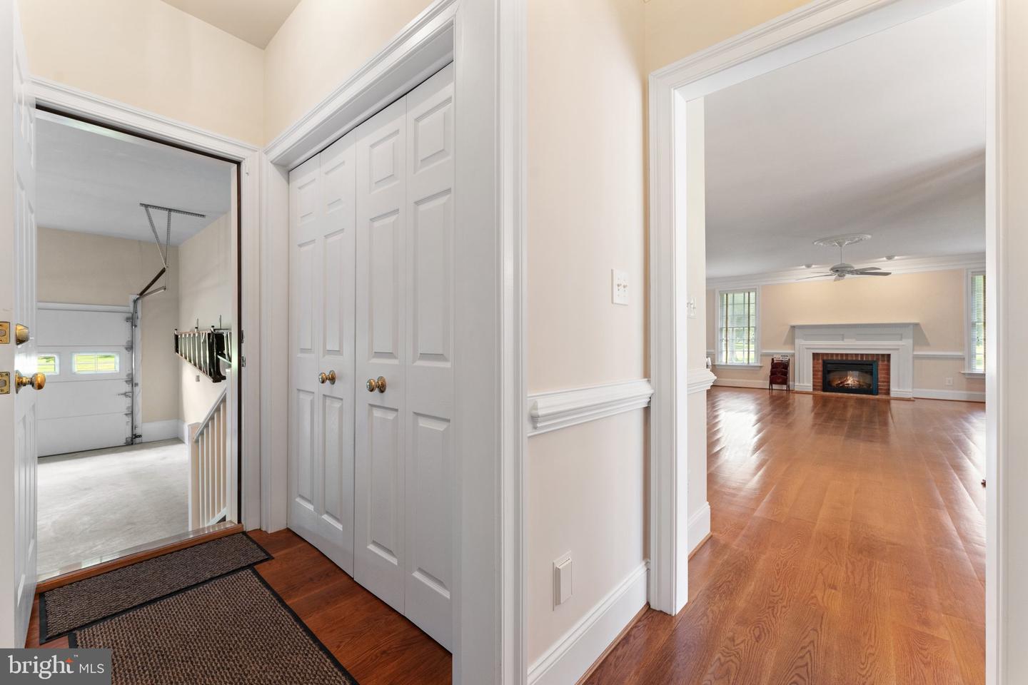 7054 LAKEVIEW DR, WARRENTON, Virginia 20187, 3 Bedrooms Bedrooms, ,2 BathroomsBathrooms,Residential,For sale,7054 LAKEVIEW DR,VAFQ2016824 MLS # VAFQ2016824