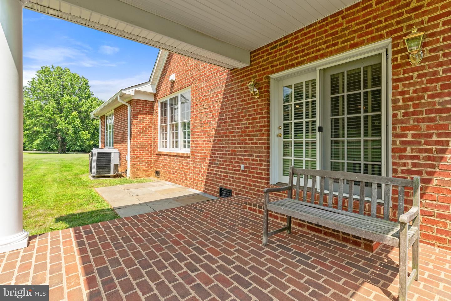 7054 LAKEVIEW DR, WARRENTON, Virginia 20187, 3 Bedrooms Bedrooms, ,2 BathroomsBathrooms,Residential,For sale,7054 LAKEVIEW DR,VAFQ2016824 MLS # VAFQ2016824