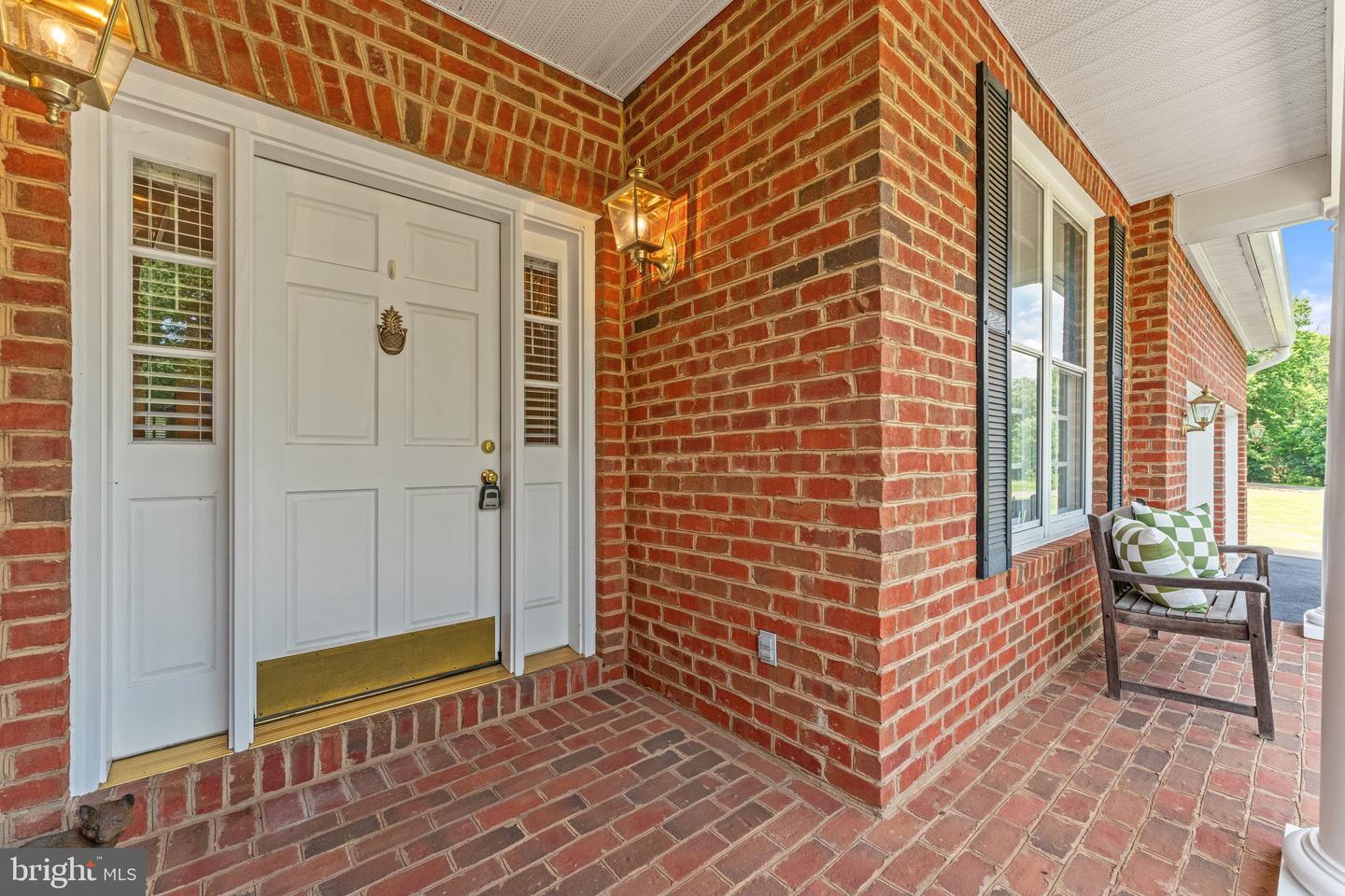 7054 LAKEVIEW DR, WARRENTON, Virginia 20187, 3 Bedrooms Bedrooms, ,2 BathroomsBathrooms,Residential,For sale,7054 LAKEVIEW DR,VAFQ2016824 MLS # VAFQ2016824