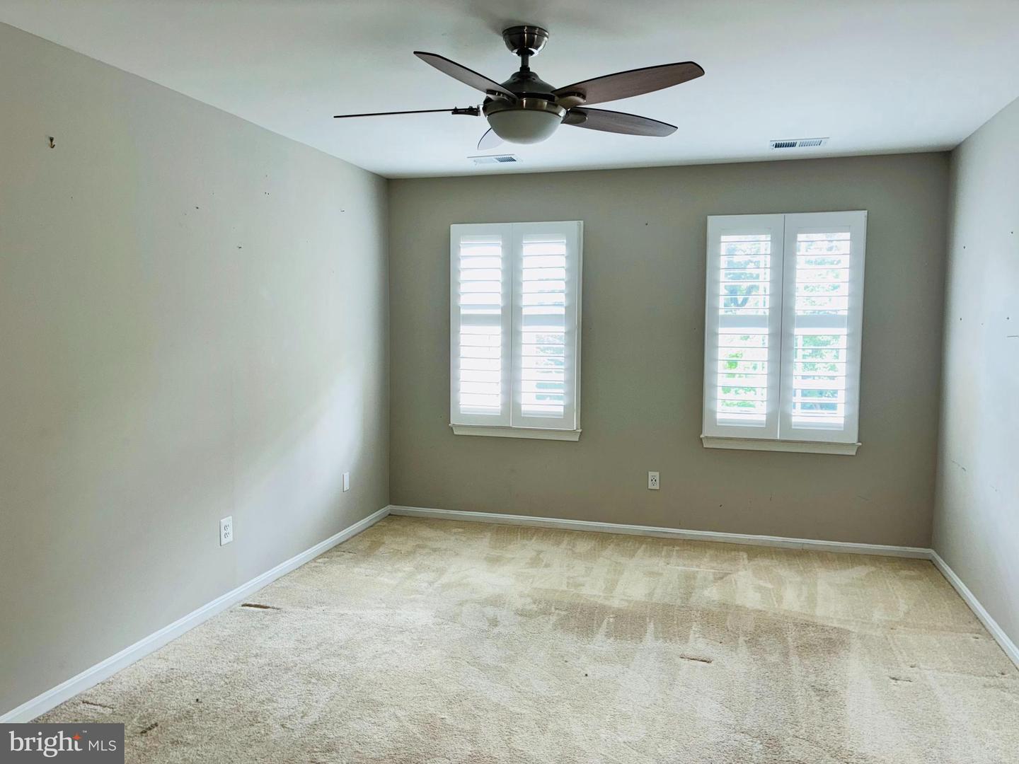5431 PLYMOUTH MEADOWS CT, FAIRFAX, Virginia 22032, 4 Bedrooms Bedrooms, ,3 BathroomsBathrooms,Residential,For sale,5431 PLYMOUTH MEADOWS CT,VAFX2244064 MLS # VAFX2244064