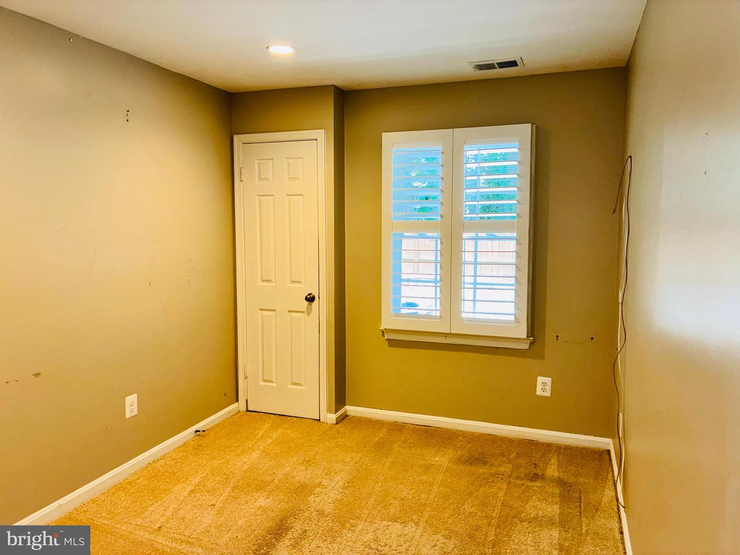 5431 PLYMOUTH MEADOWS CT, FAIRFAX, Virginia 22032, 4 Bedrooms Bedrooms, ,3 BathroomsBathrooms,Residential,For sale,5431 PLYMOUTH MEADOWS CT,VAFX2244064 MLS # VAFX2244064
