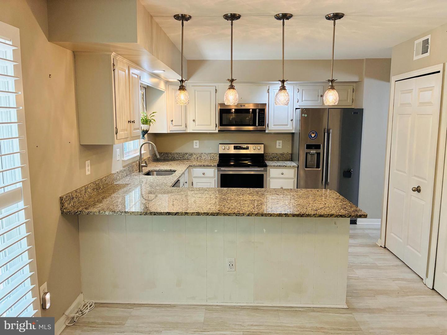 5431 PLYMOUTH MEADOWS CT, FAIRFAX, Virginia 22032, 4 Bedrooms Bedrooms, ,3 BathroomsBathrooms,Residential,For sale,5431 PLYMOUTH MEADOWS CT,VAFX2244064 MLS # VAFX2244064