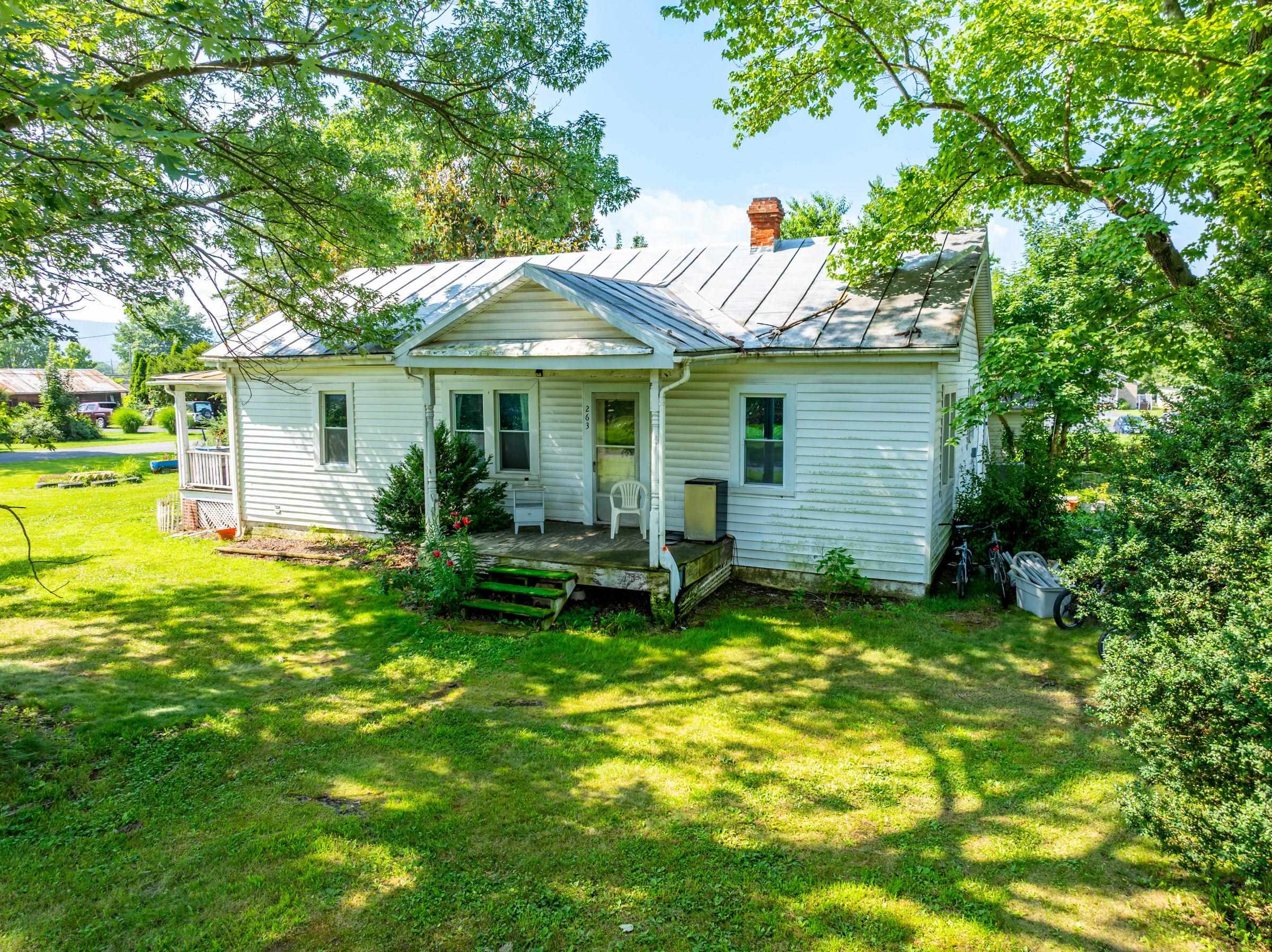 263 SECOND AVE, MOUNT JACKSON, Virginia 22842, 3 Bedrooms Bedrooms, ,2 BathroomsBathrooms,Residential,263 SECOND AVE,666762 MLS # 666762