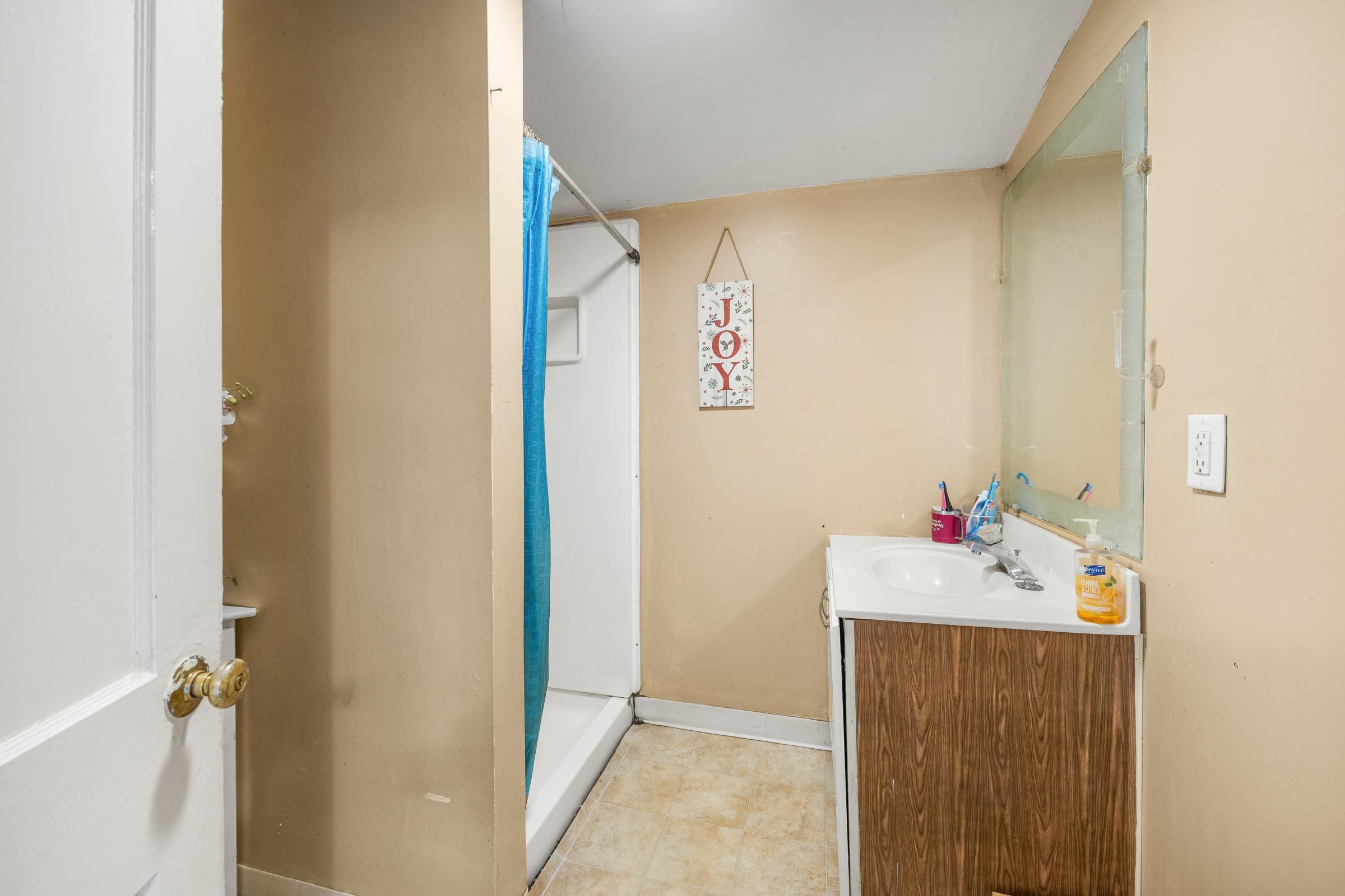 263 SECOND AVE, MOUNT JACKSON, Virginia 22842, 3 Bedrooms Bedrooms, ,2 BathroomsBathrooms,Residential,263 SECOND AVE,666762 MLS # 666762