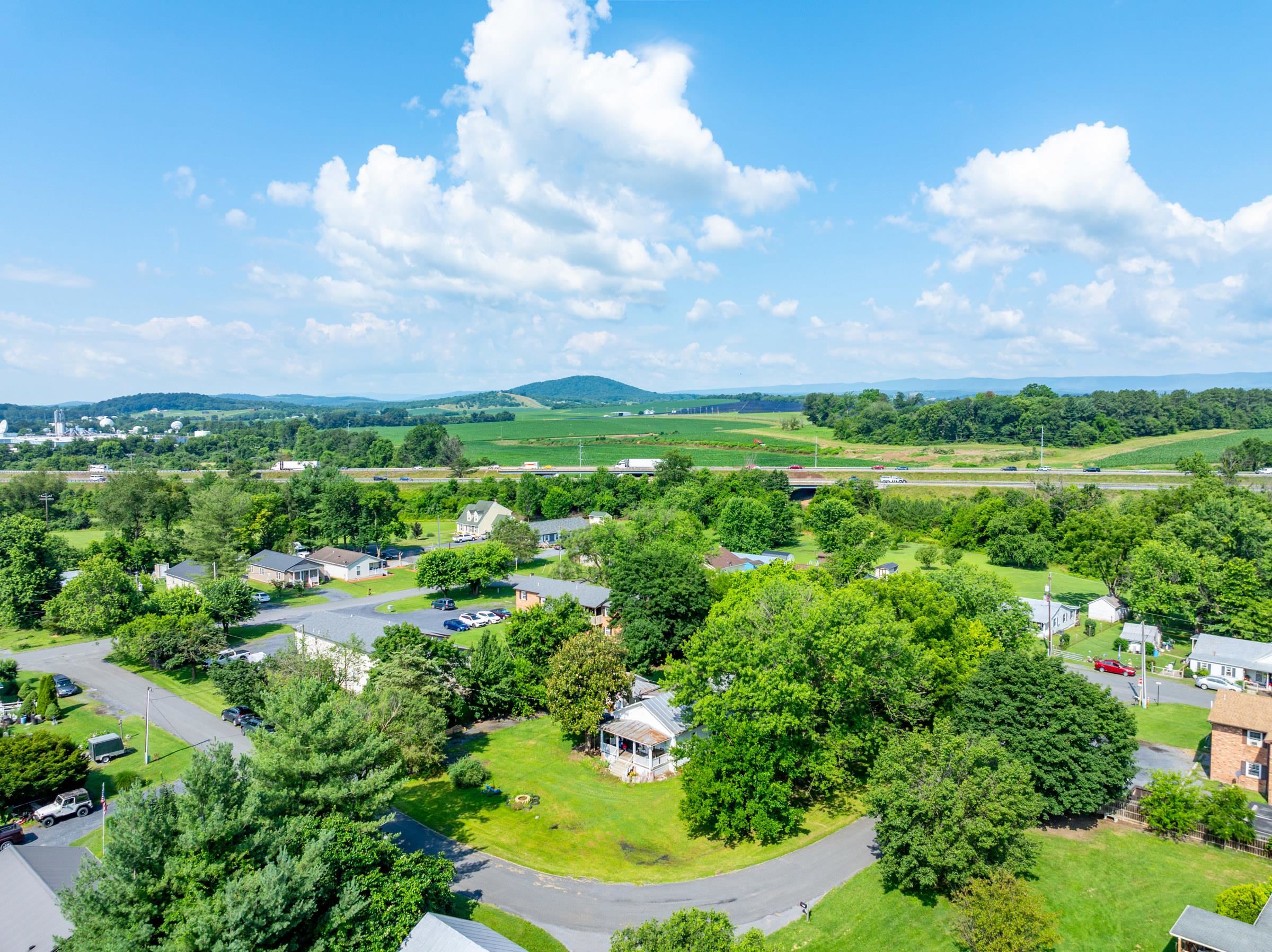 263 SECOND AVE, MOUNT JACKSON, Virginia 22842, 3 Bedrooms Bedrooms, ,2 BathroomsBathrooms,Residential,263 SECOND AVE,666762 MLS # 666762