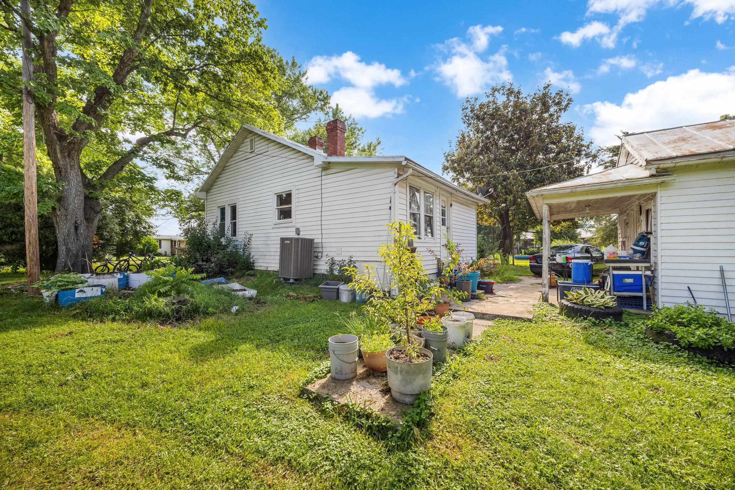 263 SECOND AVE, MOUNT JACKSON, Virginia 22842, 3 Bedrooms Bedrooms, ,2 BathroomsBathrooms,Residential,263 SECOND AVE,666762 MLS # 666762