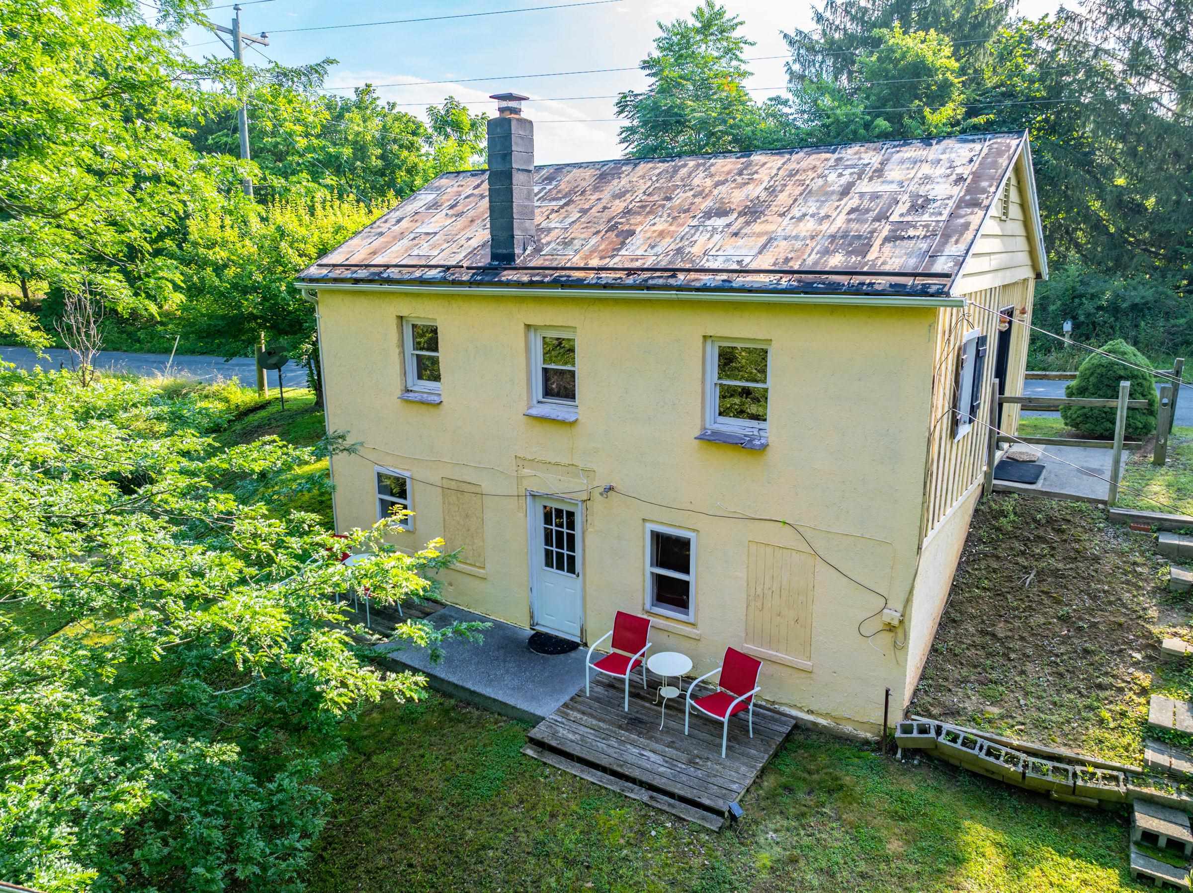 493 UNION FORGE CHURCH RD, EDINBURG, Virginia 22824, 2 Bedrooms Bedrooms, ,1 BathroomBathrooms,Residential,493 UNION FORGE CHURCH RD,666763 MLS # 666763