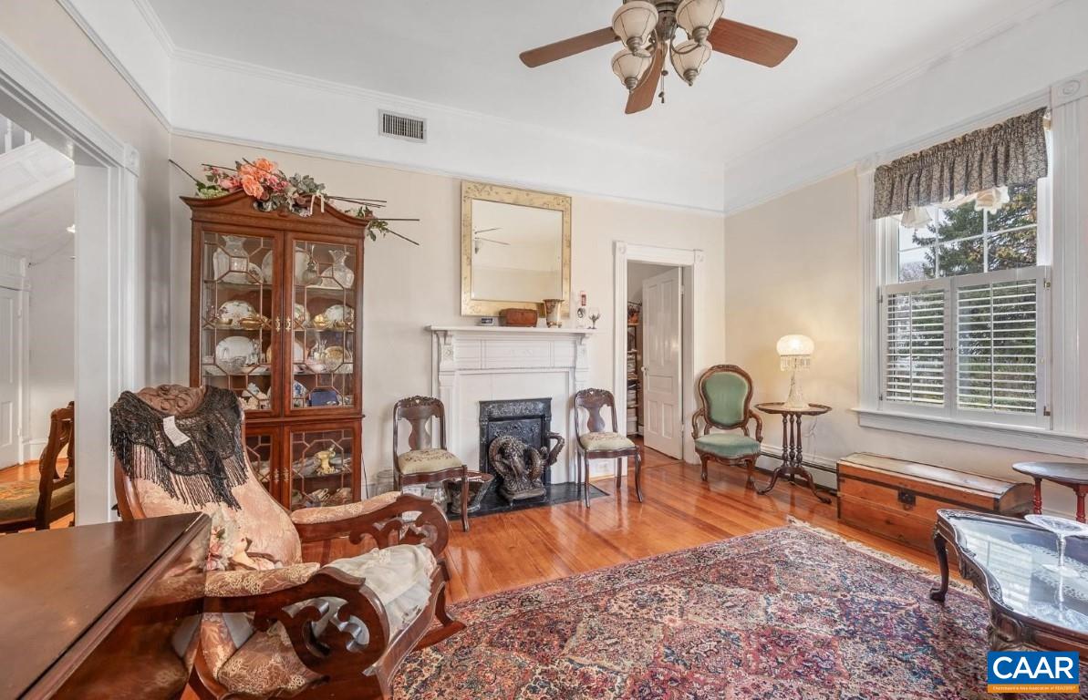 805 LONGWOOD AVE, BEDFORD, Virginia 24523, 4 Bedrooms Bedrooms, ,3 BathroomsBathrooms,Residential,805 LONGWOOD AVE,666764 MLS # 666764