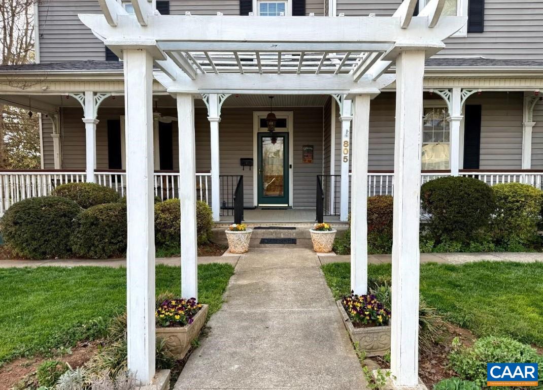 805 LONGWOOD AVE, BEDFORD, Virginia 24523, 4 Bedrooms Bedrooms, ,3 BathroomsBathrooms,Residential,805 LONGWOOD AVE,666764 MLS # 666764
