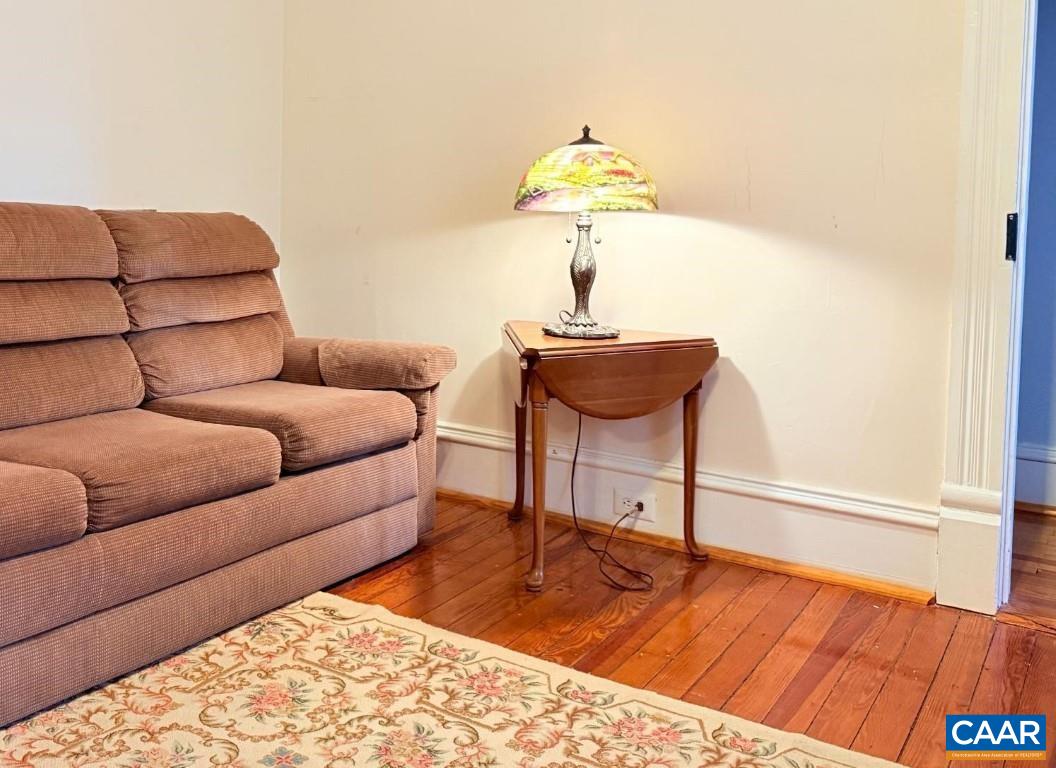 805 LONGWOOD AVE, BEDFORD, Virginia 24523, 4 Bedrooms Bedrooms, ,3 BathroomsBathrooms,Residential,805 LONGWOOD AVE,666764 MLS # 666764