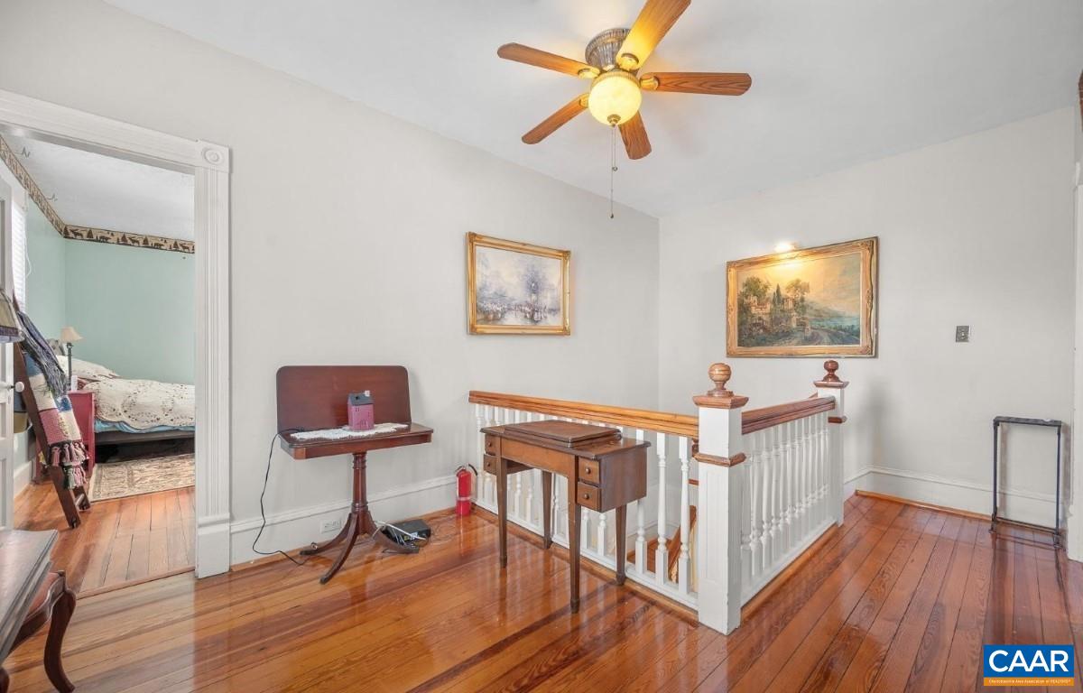 805 LONGWOOD AVE, BEDFORD, Virginia 24523, 4 Bedrooms Bedrooms, ,3 BathroomsBathrooms,Residential,805 LONGWOOD AVE,666764 MLS # 666764