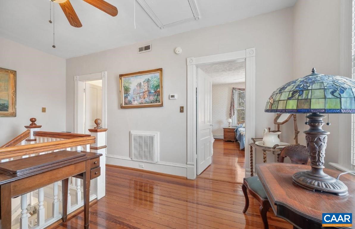 805 LONGWOOD AVE, BEDFORD, Virginia 24523, 4 Bedrooms Bedrooms, ,3 BathroomsBathrooms,Residential,805 LONGWOOD AVE,666764 MLS # 666764
