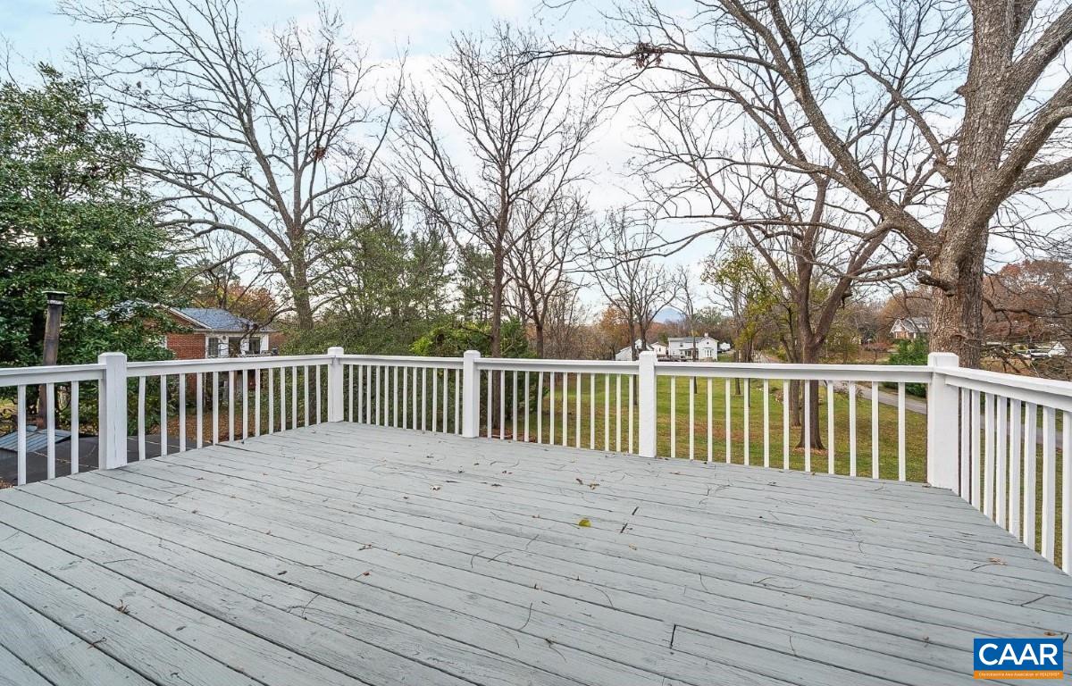 805 LONGWOOD AVE, BEDFORD, Virginia 24523, 4 Bedrooms Bedrooms, ,3 BathroomsBathrooms,Residential,805 LONGWOOD AVE,666764 MLS # 666764