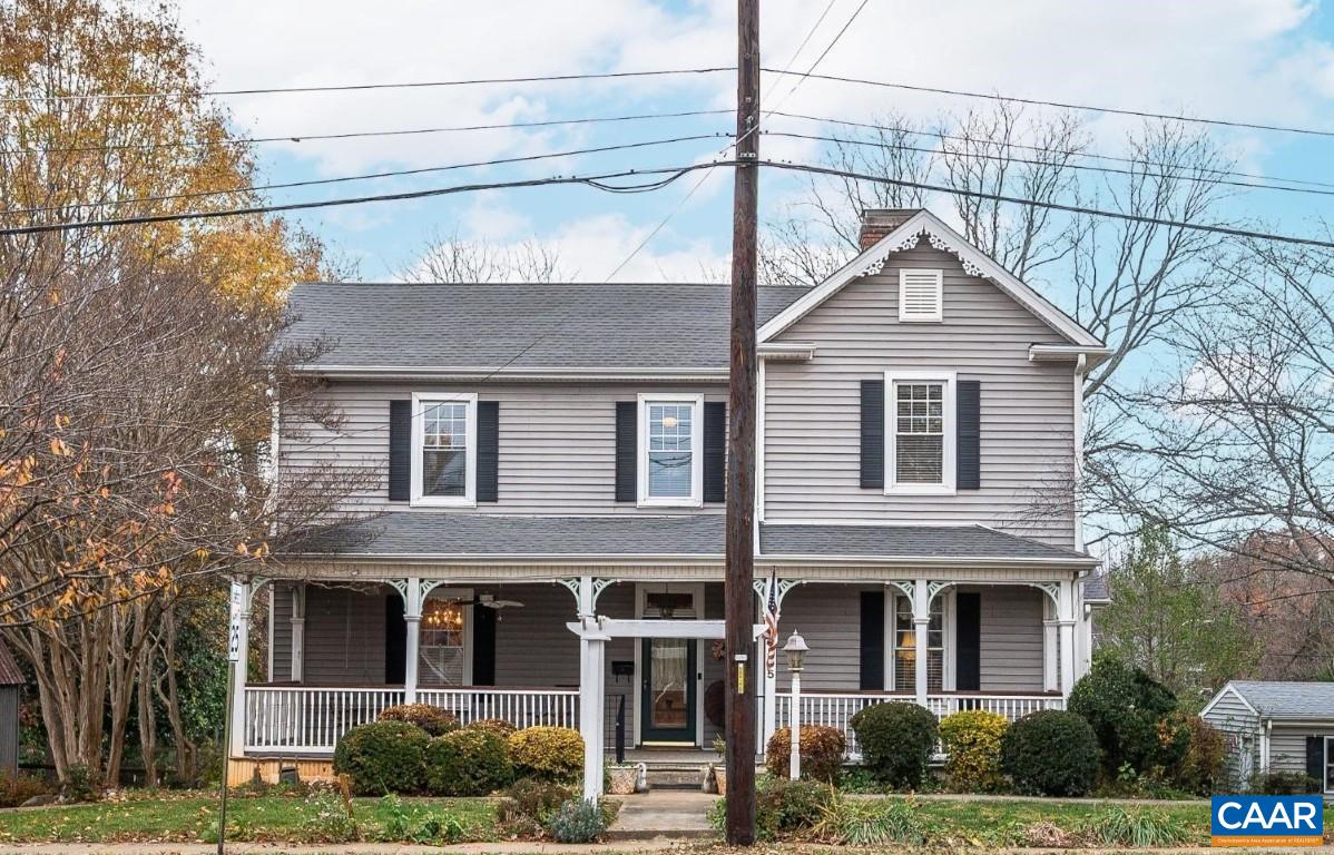 805 LONGWOOD AVE, BEDFORD, Virginia 24523, 4 Bedrooms Bedrooms, ,3 BathroomsBathrooms,Residential,805 LONGWOOD AVE,666764 MLS # 666764
