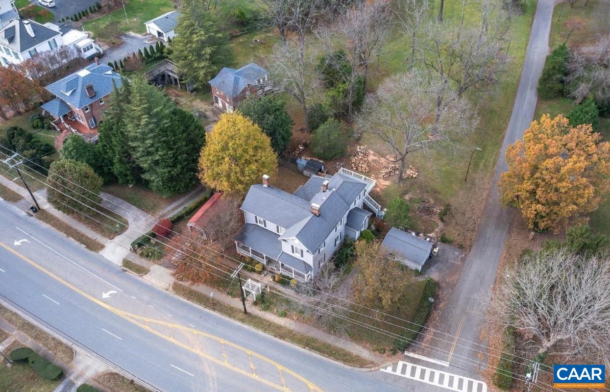 805 LONGWOOD AVE, BEDFORD, Virginia 24523, 4 Bedrooms Bedrooms, ,3 BathroomsBathrooms,Residential,805 LONGWOOD AVE,666764 MLS # 666764