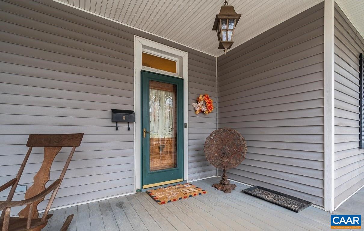 805 LONGWOOD AVE, BEDFORD, Virginia 24523, 4 Bedrooms Bedrooms, ,3 BathroomsBathrooms,Residential,805 LONGWOOD AVE,666764 MLS # 666764