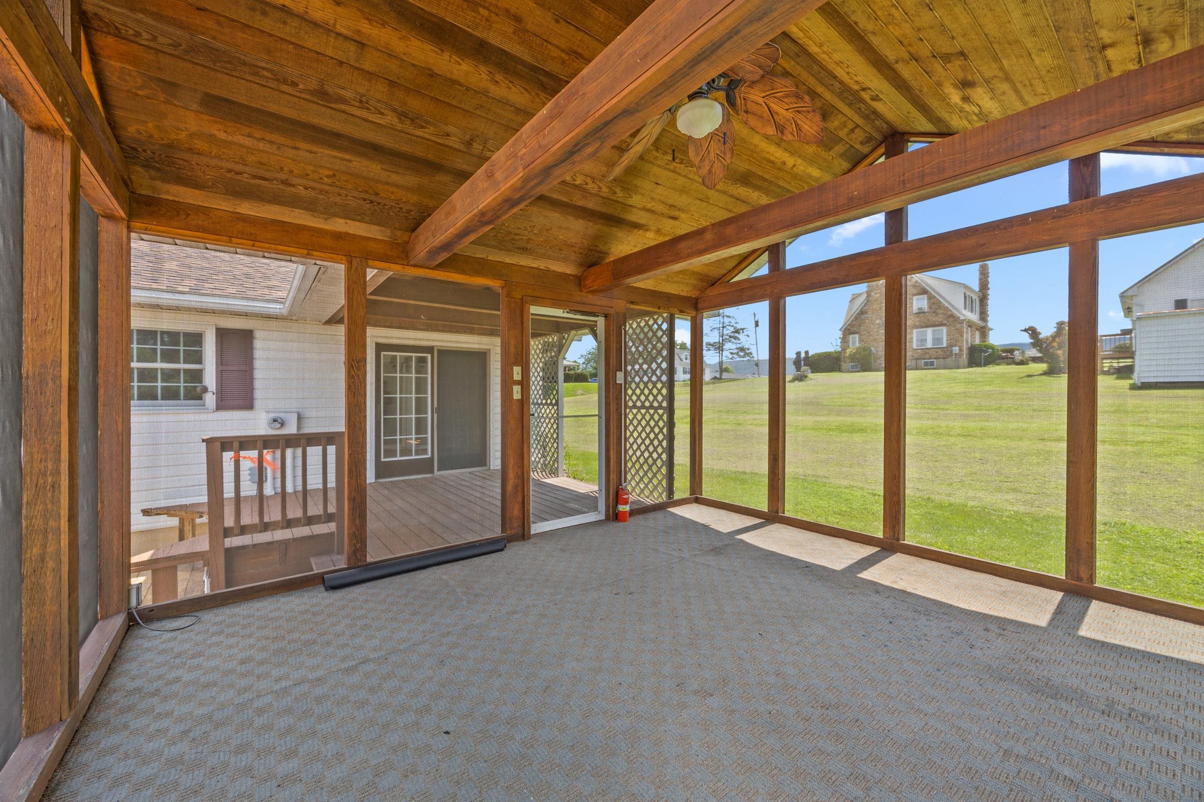 336 HOLLINGSWORTH RD, WOODSTOCK, Virginia 22664, 4 Bedrooms Bedrooms, ,2 BathroomsBathrooms,Residential,336 HOLLINGSWORTH RD,666765 MLS # 666765