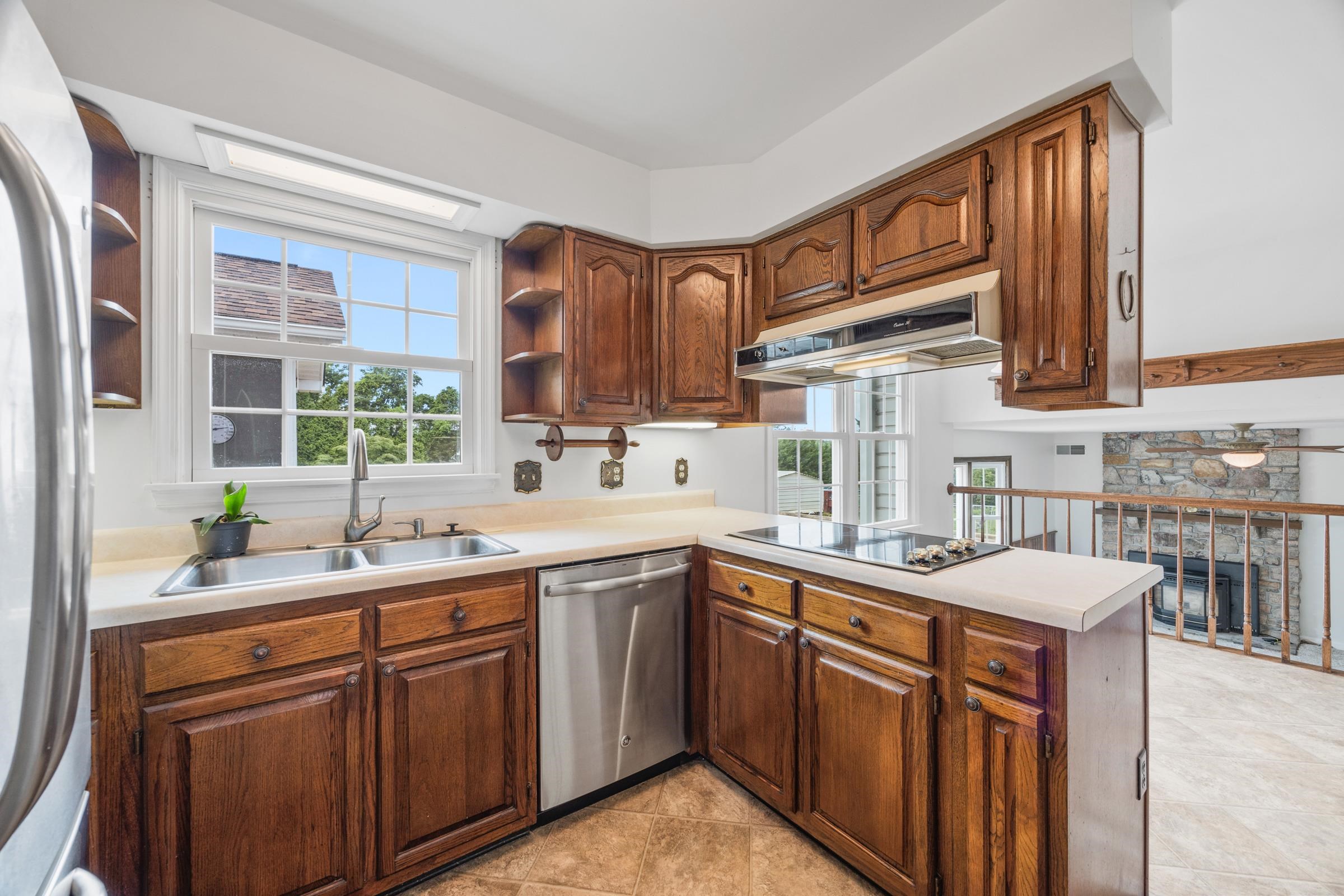 336 HOLLINGSWORTH RD, WOODSTOCK, Virginia 22664, 4 Bedrooms Bedrooms, ,2 BathroomsBathrooms,Residential,336 HOLLINGSWORTH RD,666765 MLS # 666765