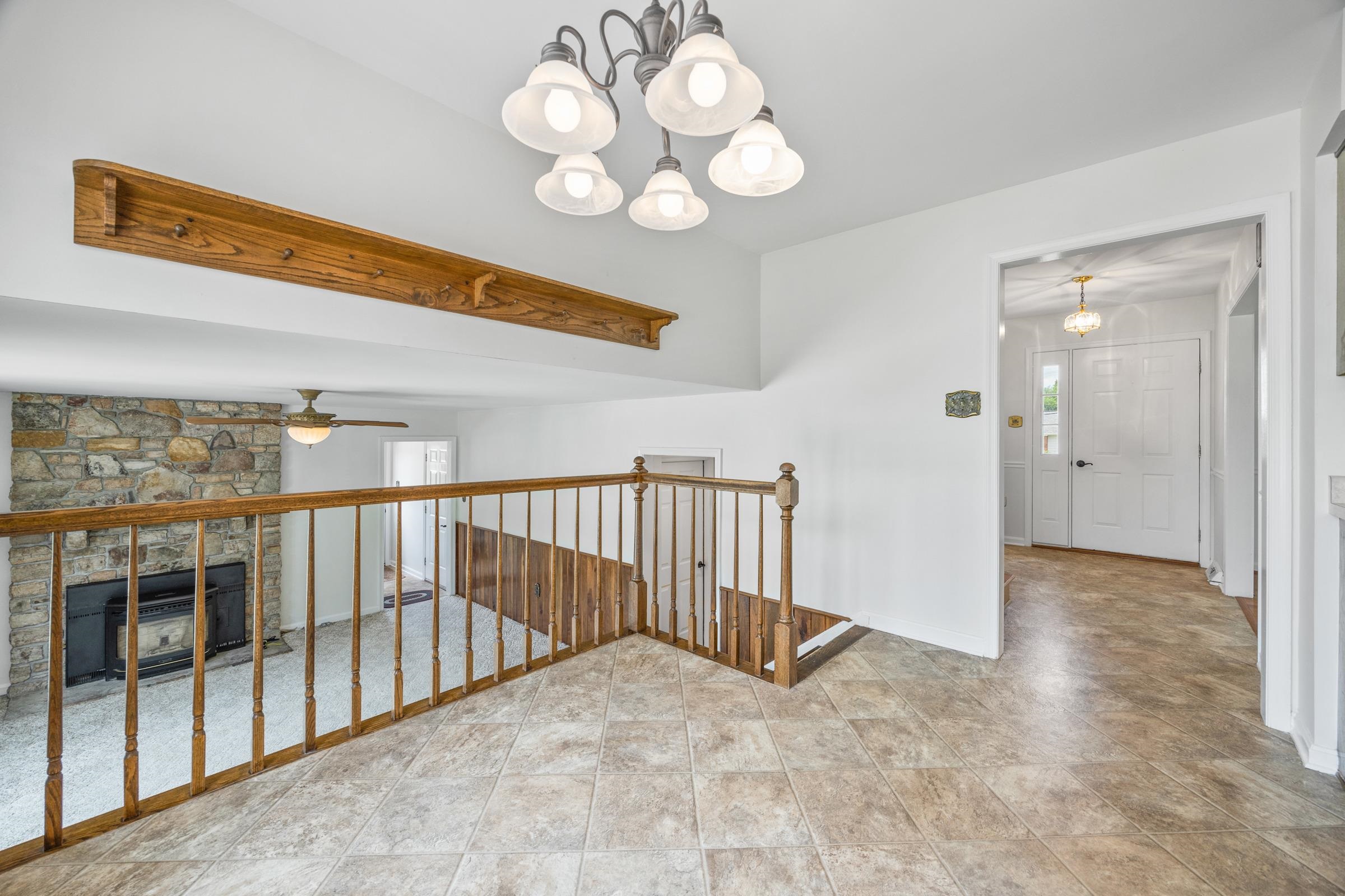 336 HOLLINGSWORTH RD, WOODSTOCK, Virginia 22664, 4 Bedrooms Bedrooms, ,2 BathroomsBathrooms,Residential,336 HOLLINGSWORTH RD,666765 MLS # 666765
