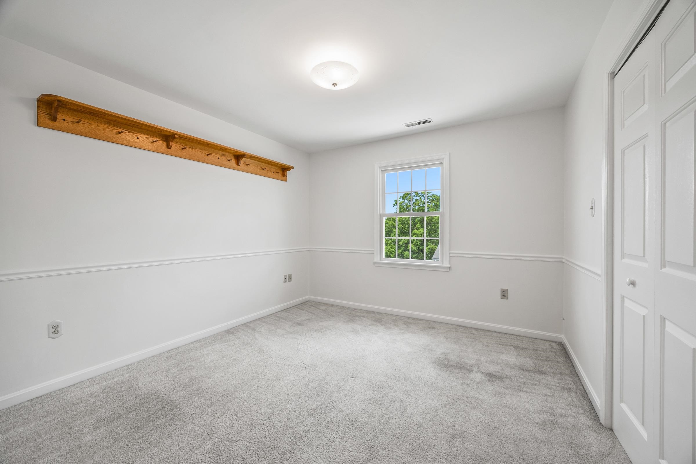 336 HOLLINGSWORTH RD, WOODSTOCK, Virginia 22664, 4 Bedrooms Bedrooms, ,2 BathroomsBathrooms,Residential,336 HOLLINGSWORTH RD,666765 MLS # 666765
