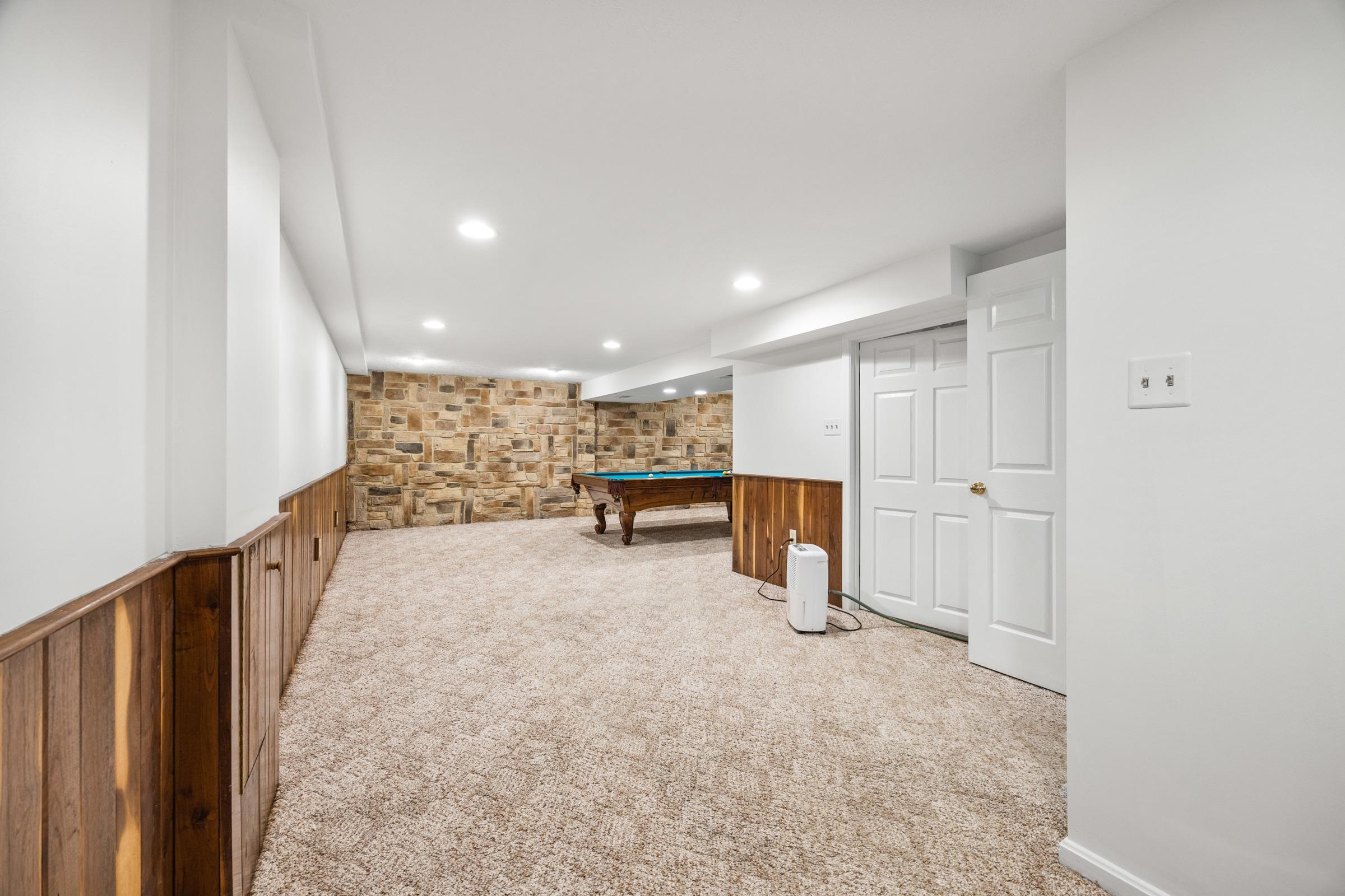 336 HOLLINGSWORTH RD, WOODSTOCK, Virginia 22664, 4 Bedrooms Bedrooms, ,2 BathroomsBathrooms,Residential,336 HOLLINGSWORTH RD,666765 MLS # 666765