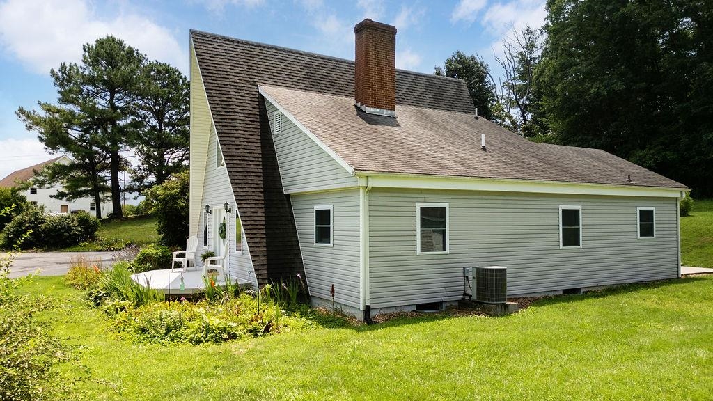 18 BROADHEAD SCHOOL RD, GREENVILLE, Virginia 24440, 4 Bedrooms Bedrooms, ,3 BathroomsBathrooms,Residential,18 BROADHEAD SCHOOL RD,666768 MLS # 666768