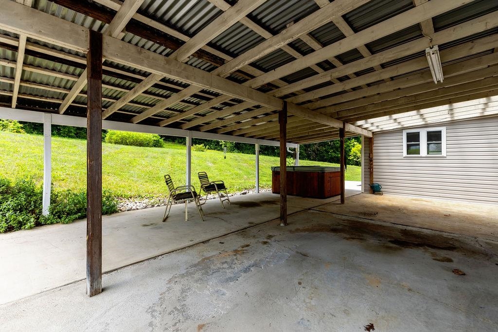 18 BROADHEAD SCHOOL RD, GREENVILLE, Virginia 24440, 4 Bedrooms Bedrooms, ,3 BathroomsBathrooms,Residential,18 BROADHEAD SCHOOL RD,666768 MLS # 666768