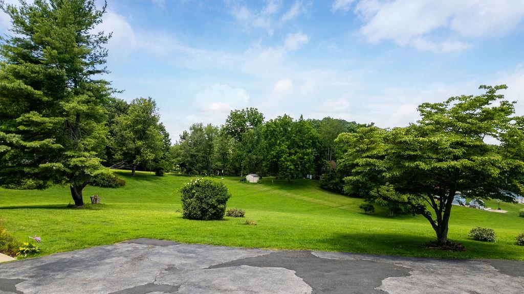 18 BROADHEAD SCHOOL RD, GREENVILLE, Virginia 24440, 4 Bedrooms Bedrooms, ,3 BathroomsBathrooms,Residential,18 BROADHEAD SCHOOL RD,666768 MLS # 666768