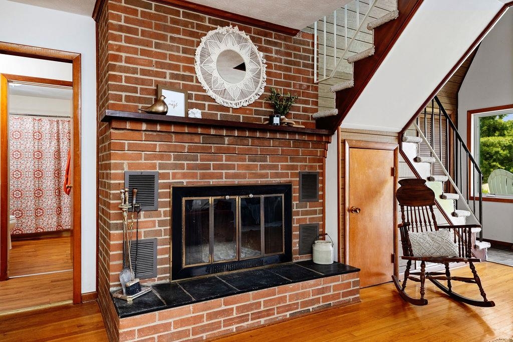 18 BROADHEAD SCHOOL RD, GREENVILLE, Virginia 24440, 4 Bedrooms Bedrooms, ,3 BathroomsBathrooms,Residential,18 BROADHEAD SCHOOL RD,666768 MLS # 666768