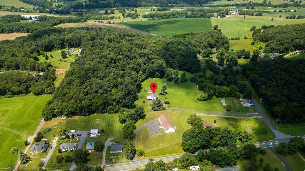 18 BROADHEAD SCHOOL RD, GREENVILLE, Virginia 24440, 4 Bedrooms Bedrooms, ,3 BathroomsBathrooms,Residential,18 BROADHEAD SCHOOL RD,666768 MLS # 666768
