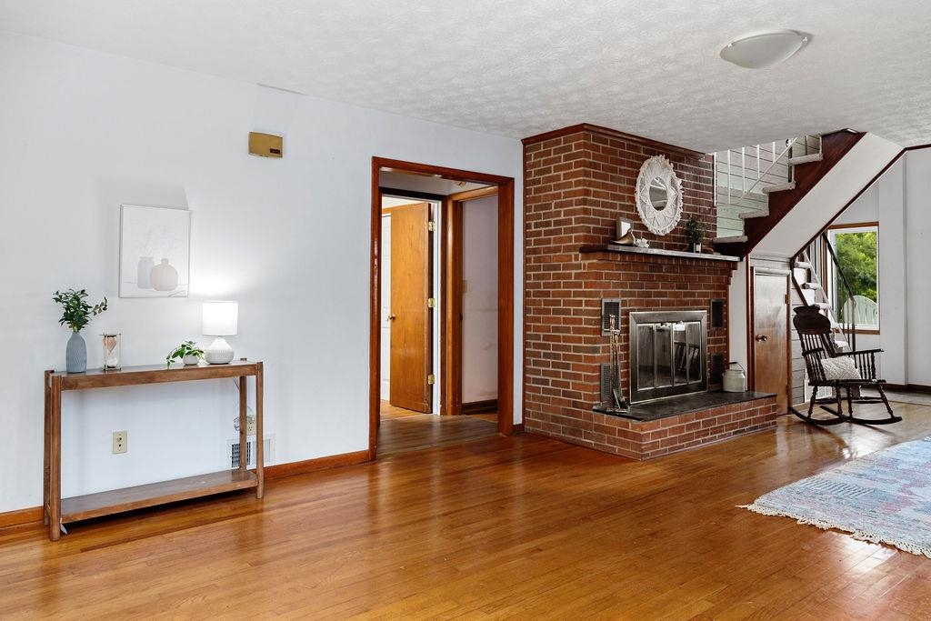 18 BROADHEAD SCHOOL RD, GREENVILLE, Virginia 24440, 4 Bedrooms Bedrooms, ,3 BathroomsBathrooms,Residential,18 BROADHEAD SCHOOL RD,666768 MLS # 666768