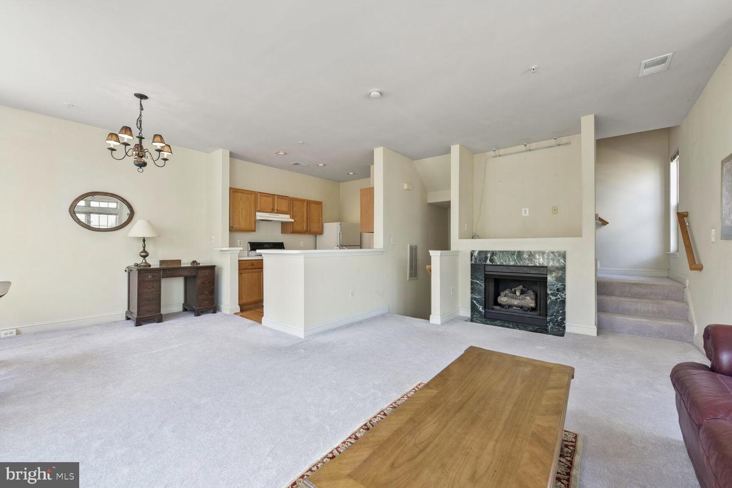 46367 PRYOR SQ #84, STERLING, Virginia 20165, 2 Bedrooms Bedrooms, ,2 BathroomsBathrooms,Residential,For sale,46367 PRYOR SQ #84,VALO2098366 MLS # VALO2098366