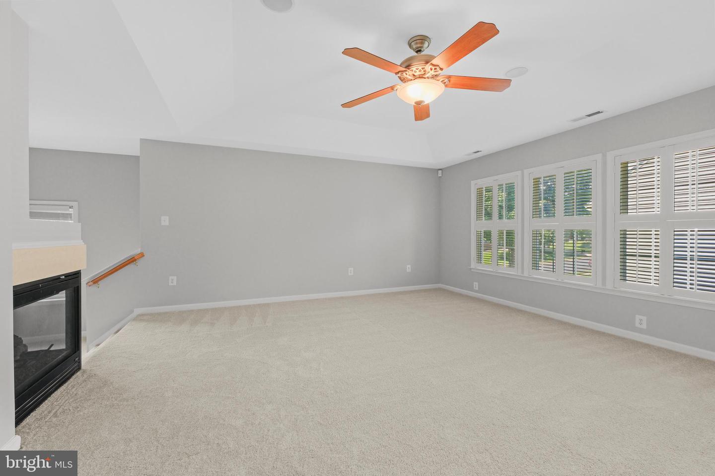 4054 SAPLING WAY, TRIANGLE, Virginia 22172, 4 Bedrooms Bedrooms, ,3 BathroomsBathrooms,Residential,For sale,4054 SAPLING WAY,VAPW2095968 MLS # VAPW2095968