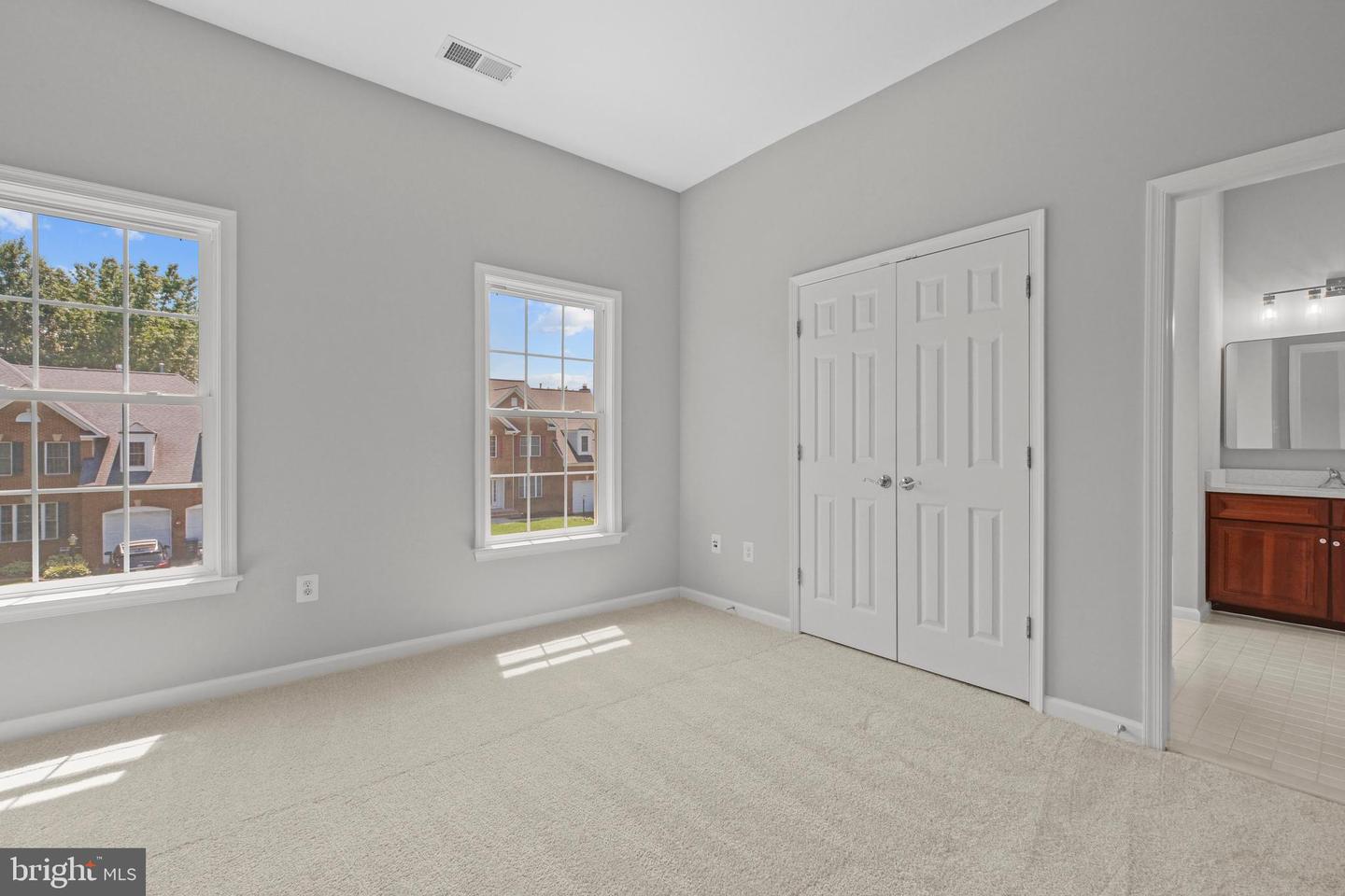 4054 SAPLING WAY, TRIANGLE, Virginia 22172, 4 Bedrooms Bedrooms, ,3 BathroomsBathrooms,Residential,For sale,4054 SAPLING WAY,VAPW2095968 MLS # VAPW2095968