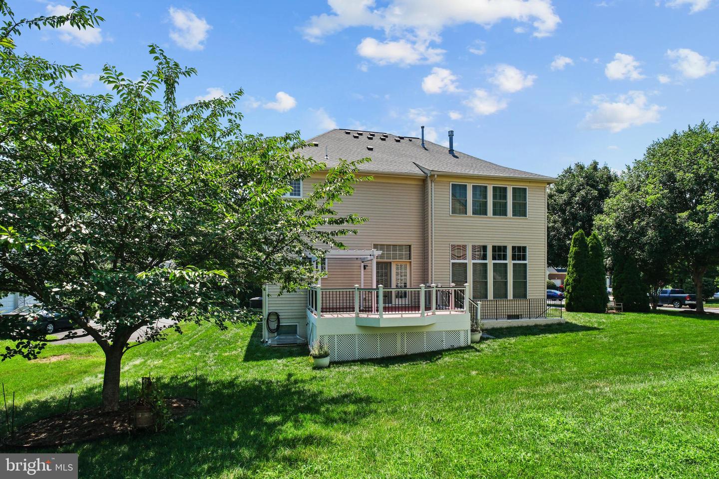 4054 SAPLING WAY, TRIANGLE, Virginia 22172, 4 Bedrooms Bedrooms, ,3 BathroomsBathrooms,Residential,For sale,4054 SAPLING WAY,VAPW2095968 MLS # VAPW2095968