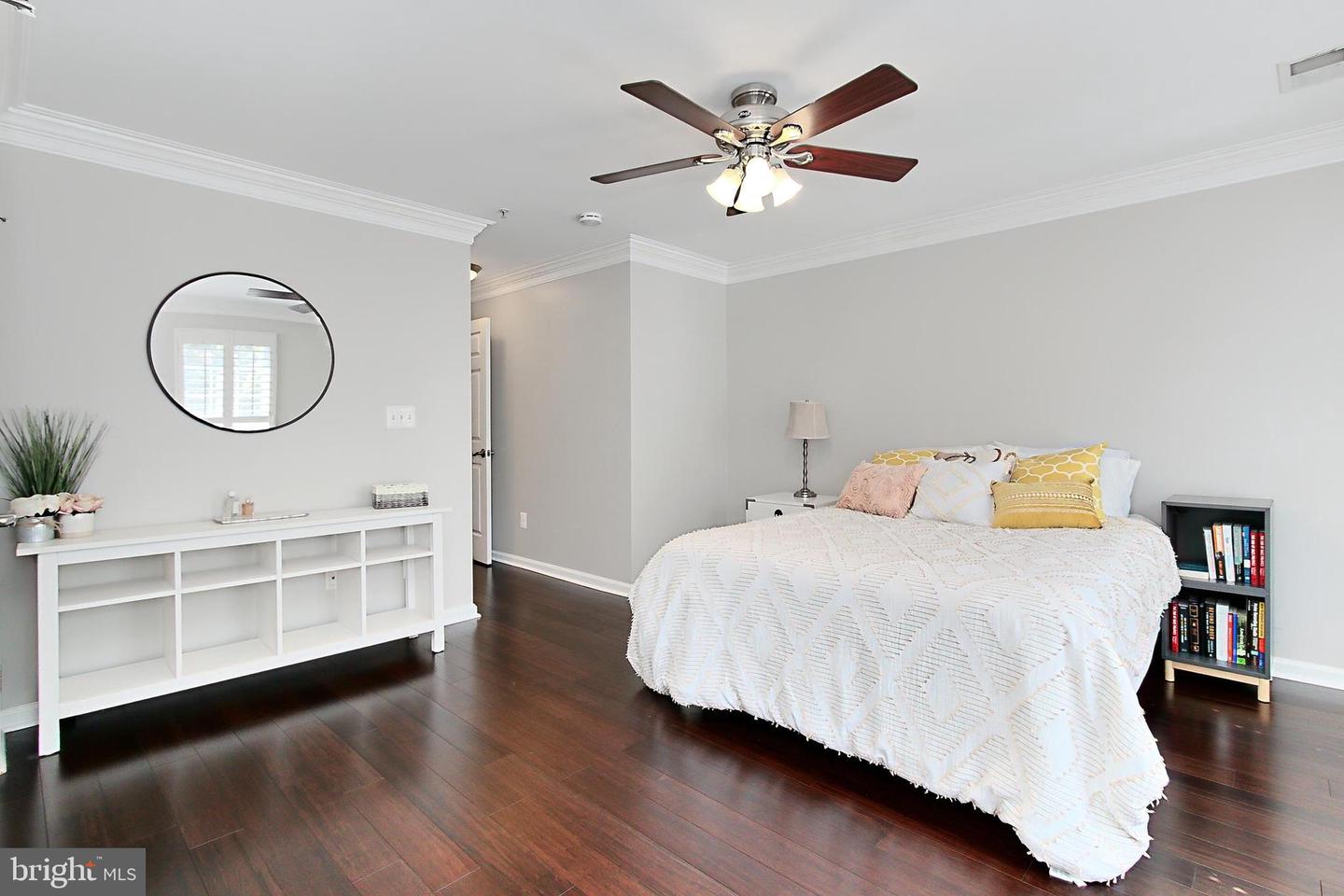 4463A BEACON GROVE CIR #702A, FAIRFAX, Virginia 22033, 2 Bedrooms Bedrooms, ,2 BathroomsBathrooms,Residential,For sale,4463A BEACON GROVE CIR #702A,VAFX2244646 MLS # VAFX2244646