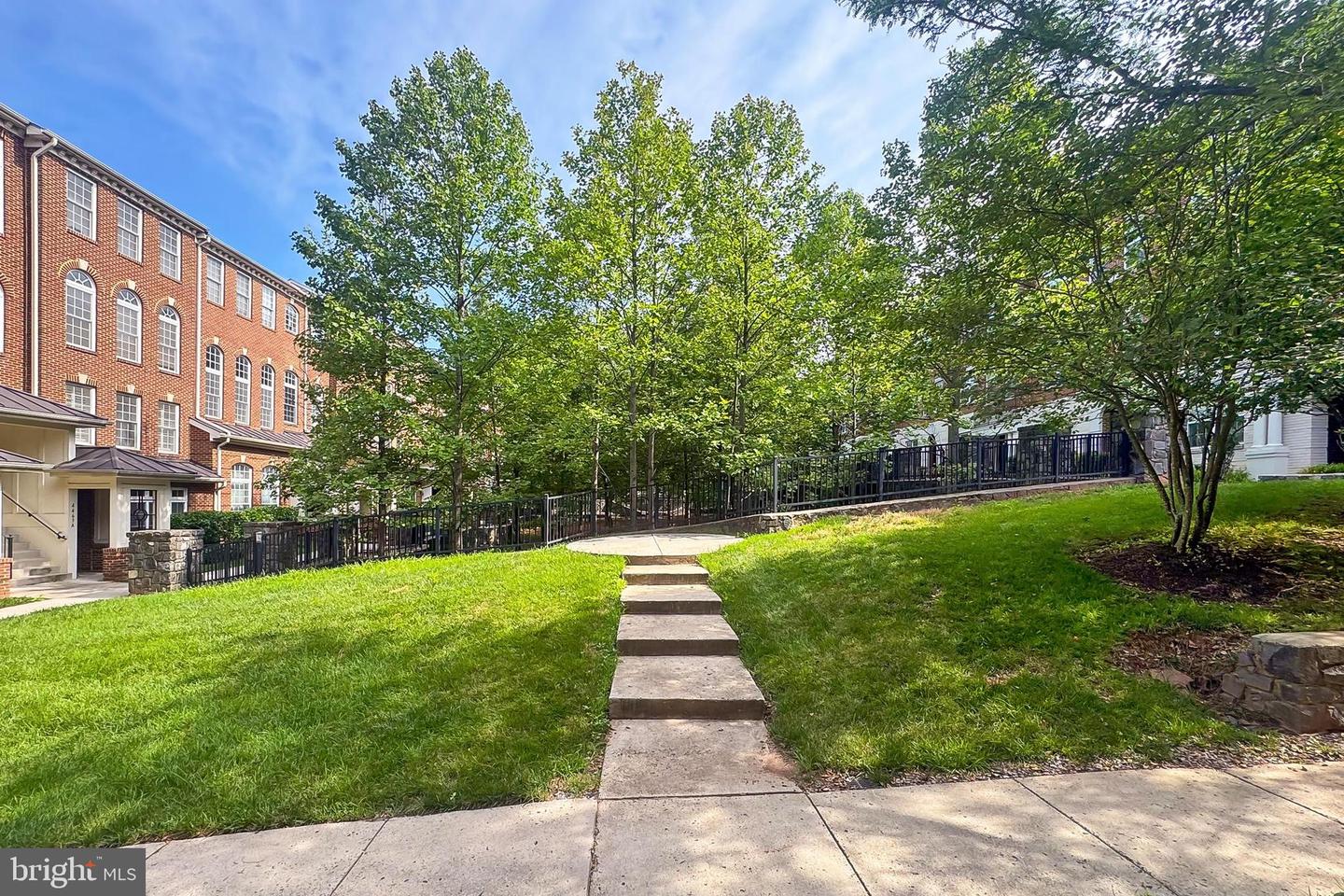 4463A BEACON GROVE CIR #702A, FAIRFAX, Virginia 22033, 2 Bedrooms Bedrooms, ,2 BathroomsBathrooms,Residential,For sale,4463A BEACON GROVE CIR #702A,VAFX2244646 MLS # VAFX2244646