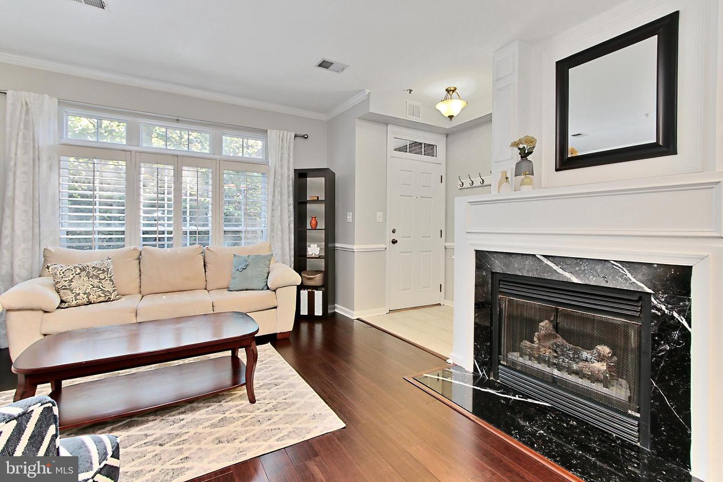 4463A BEACON GROVE CIR #702A, FAIRFAX, Virginia 22033, 2 Bedrooms Bedrooms, ,2 BathroomsBathrooms,Residential,For sale,4463A BEACON GROVE CIR #702A,VAFX2244646 MLS # VAFX2244646