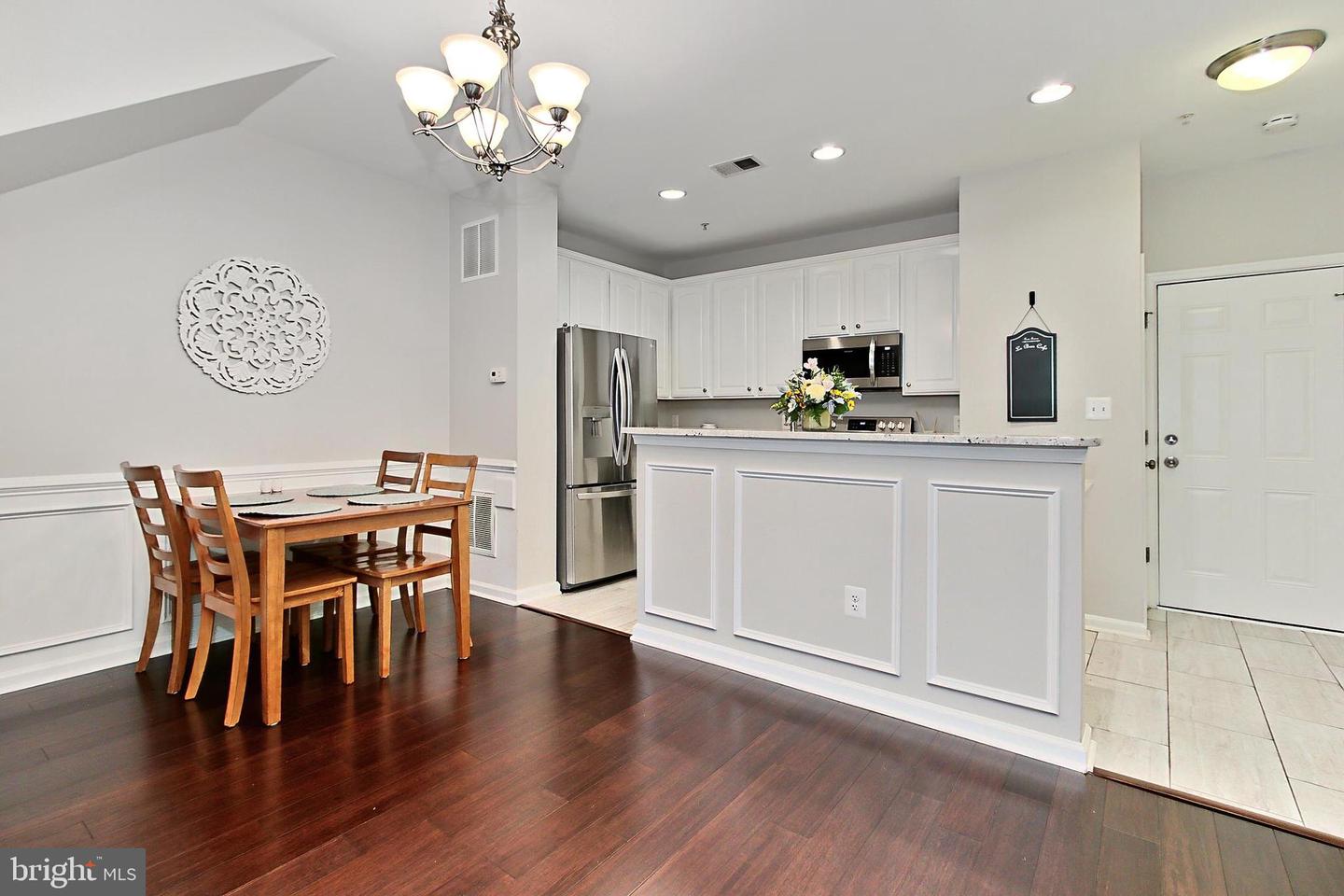 4463A BEACON GROVE CIR #702A, FAIRFAX, Virginia 22033, 2 Bedrooms Bedrooms, ,2 BathroomsBathrooms,Residential,For sale,4463A BEACON GROVE CIR #702A,VAFX2244646 MLS # VAFX2244646