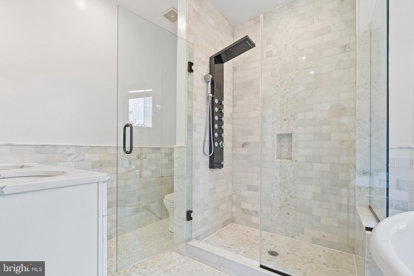 1419 BUCHANAN ST NW, WASHINGTON, District Of Columbia 20011, 6 Bedrooms Bedrooms, ,4 BathroomsBathrooms,Residential,For sale,1419 BUCHANAN ST NW,DCDC2203616 MLS # DCDC2203616