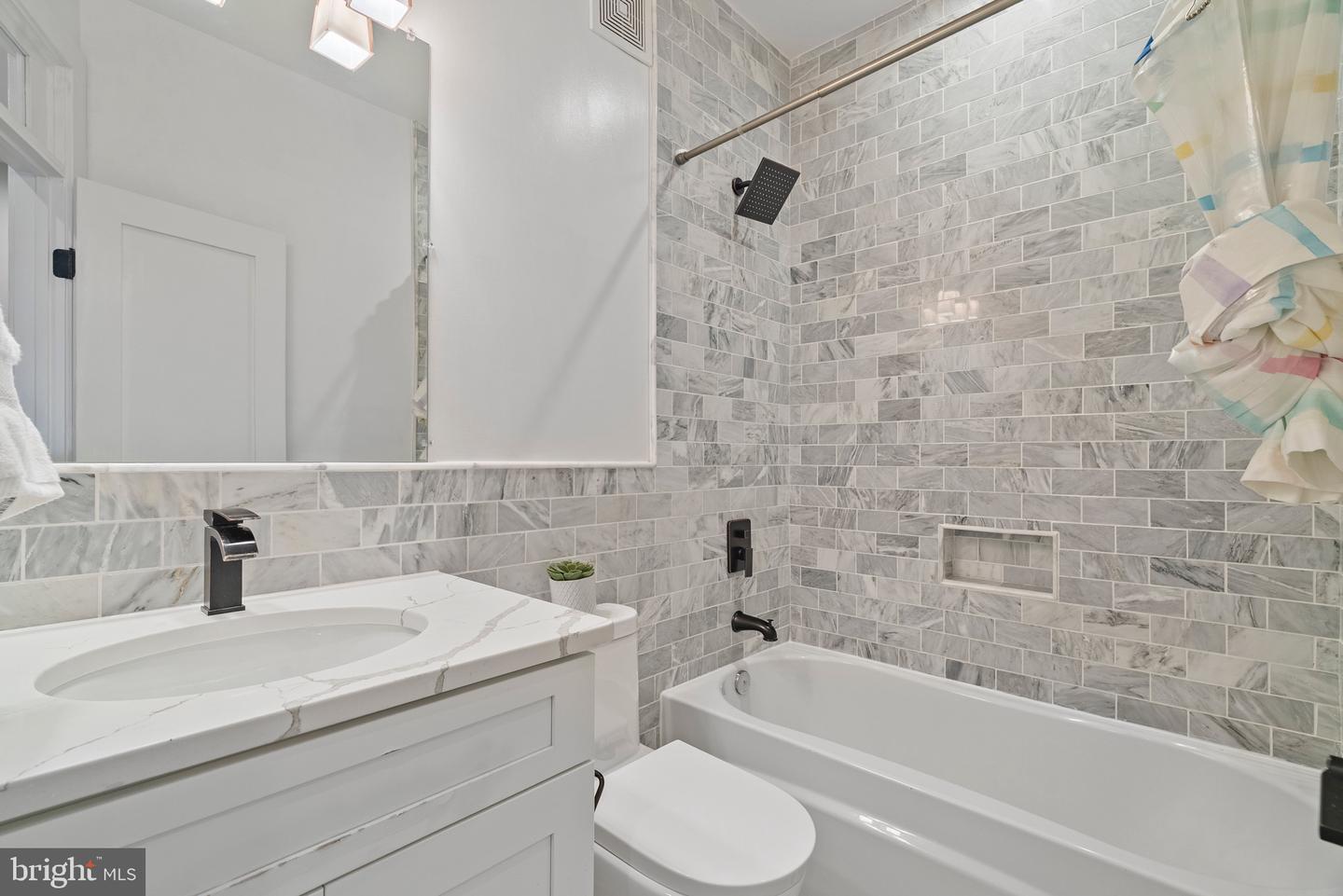 1419 BUCHANAN ST NW, WASHINGTON, District Of Columbia 20011, 6 Bedrooms Bedrooms, ,4 BathroomsBathrooms,Residential,For sale,1419 BUCHANAN ST NW,DCDC2203616 MLS # DCDC2203616